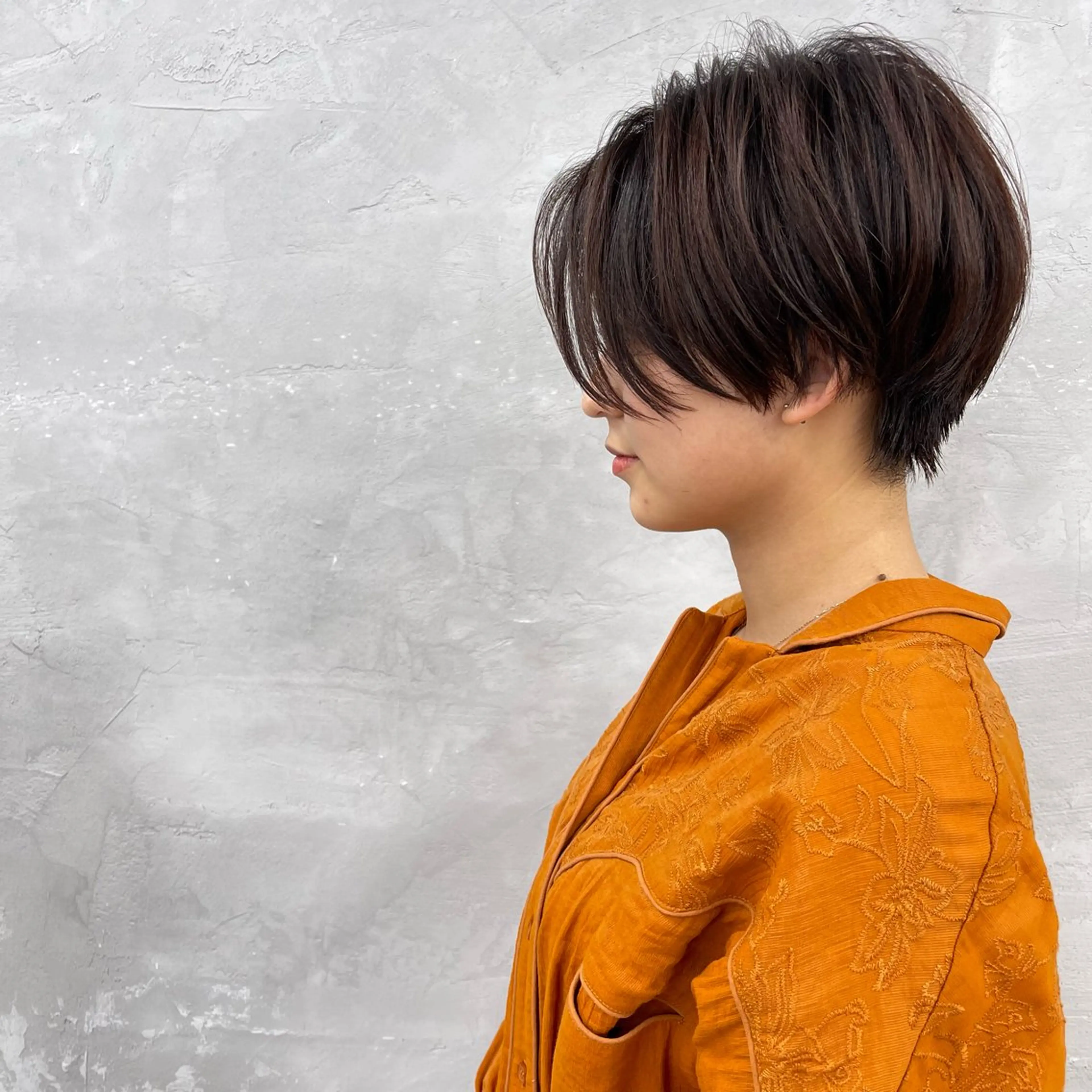 ショート カラー ハンサムショート ブラウンカラー オレンジ オレンジブラウン ショートヘア カット ヘアカラー トリートメント 田畑 智規のヘアスタイル