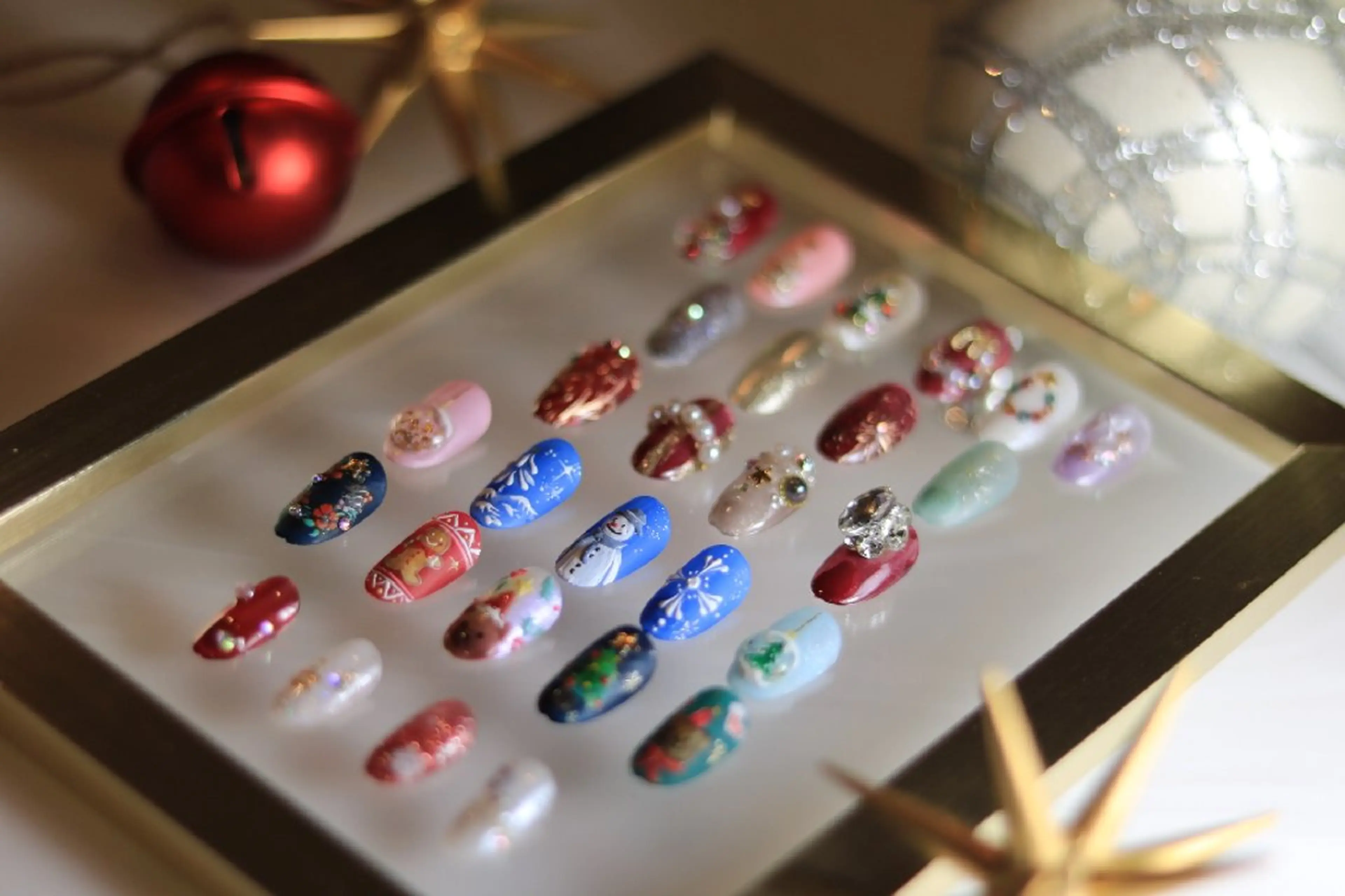 ネイル 冬ネイル クリスマス Nail Atelier B.のネイルデザイン