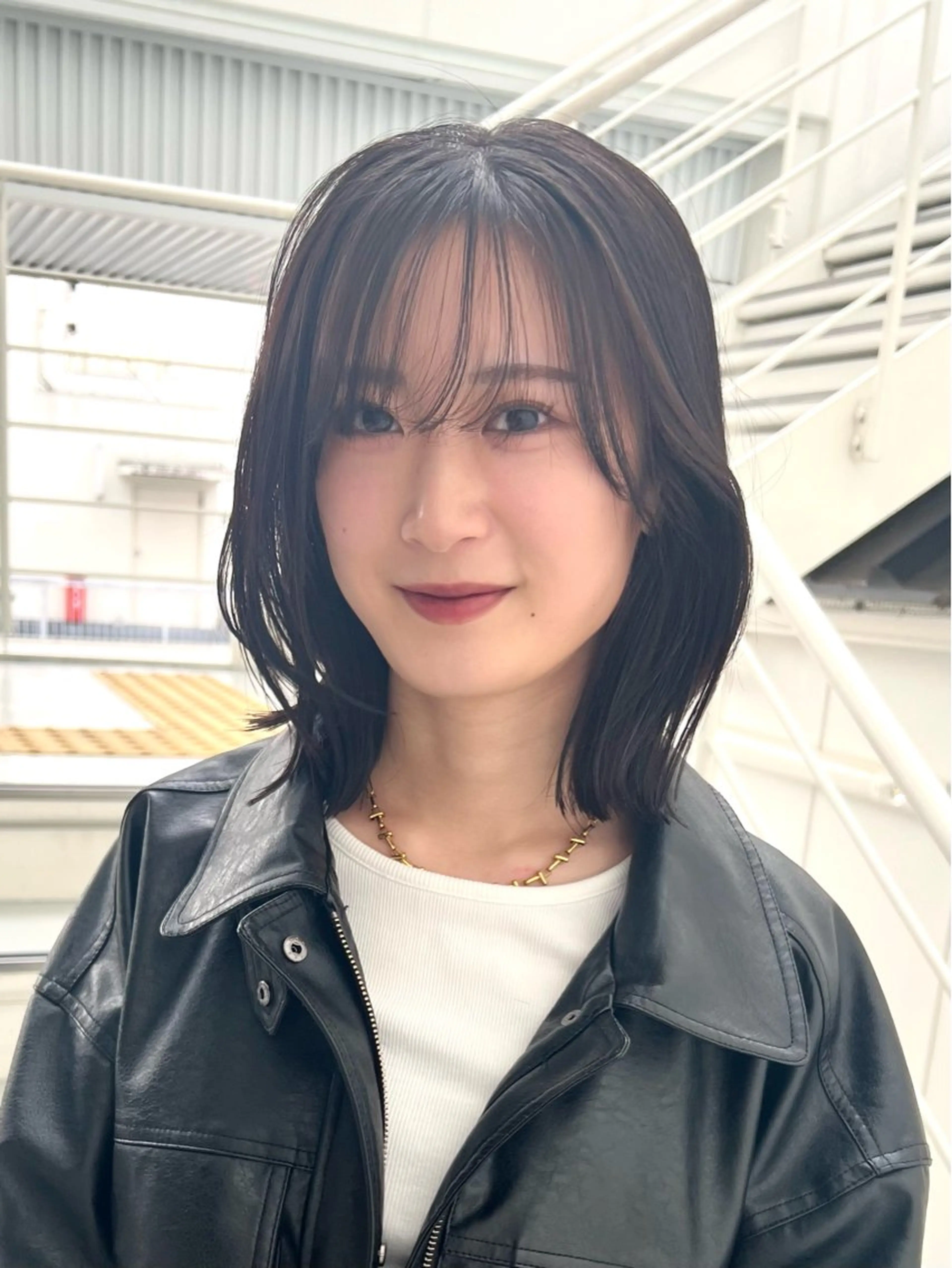 ミディアム くびれヘア カット ヘアカラー トリートメント しおり/パーマ/ newi町田のヘアスタイル