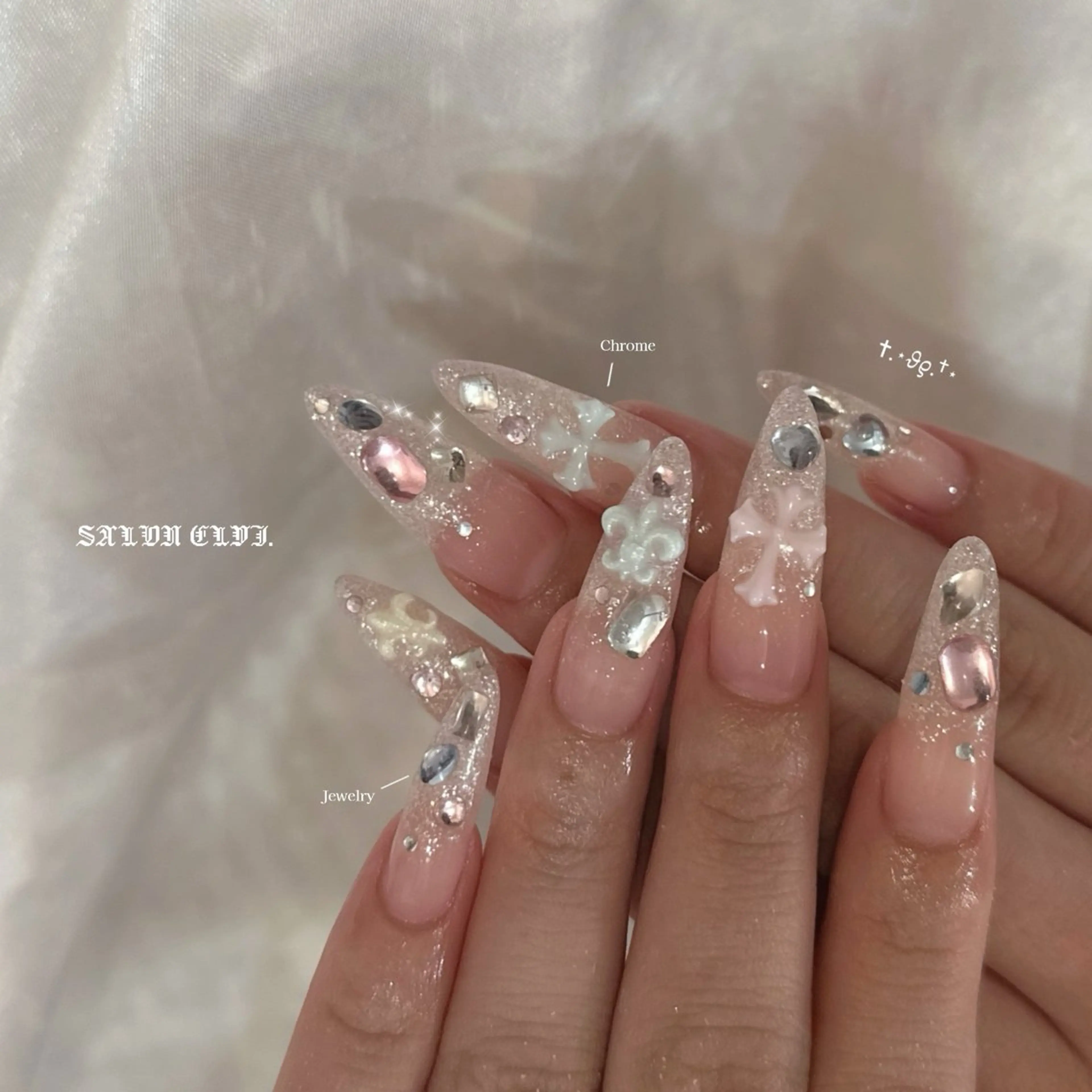 ネイル SALON ELVI.のネイルデザイン