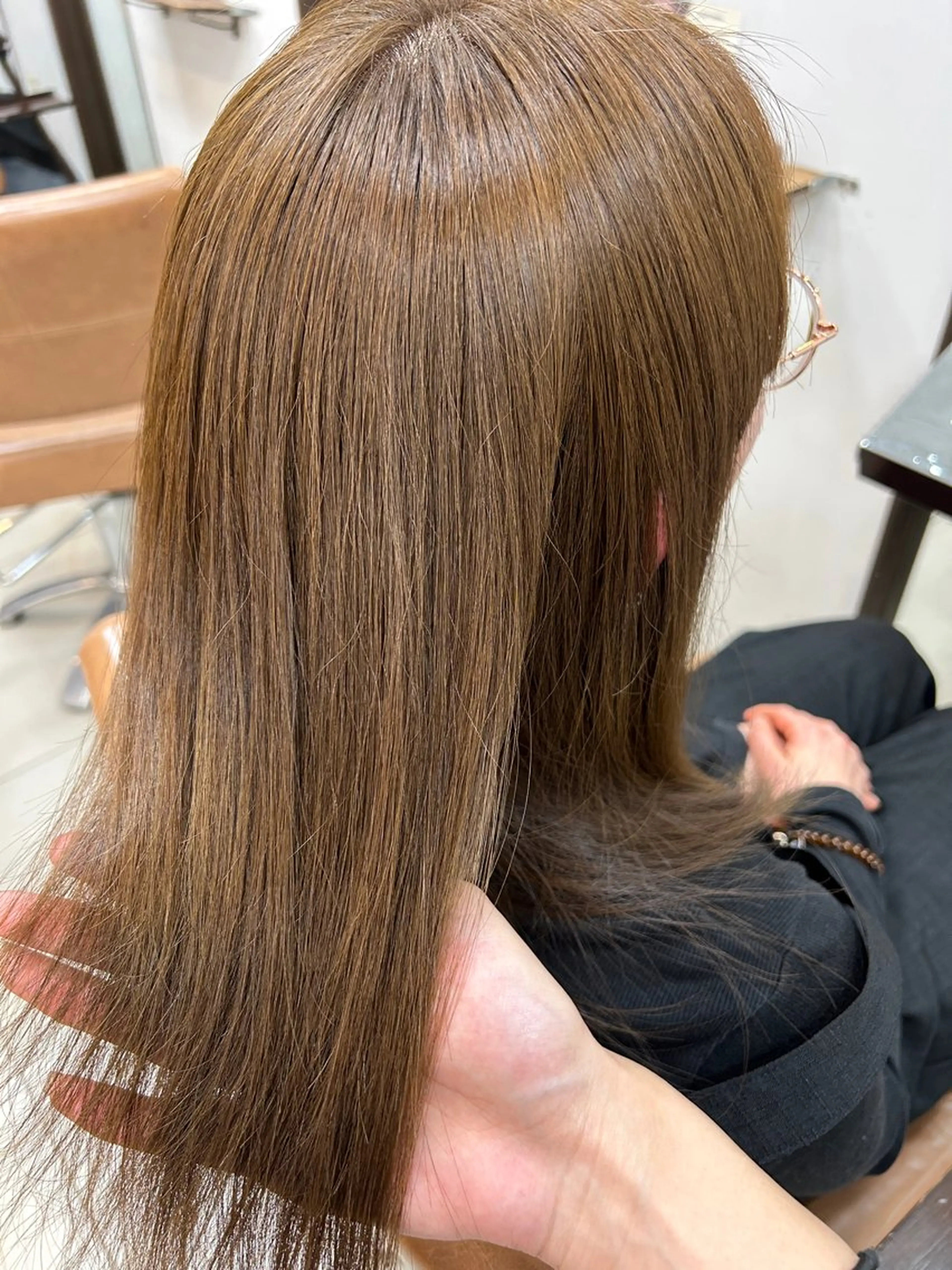 カラー カット ヘアカラー 阪田 真奈未のヘアスタイル