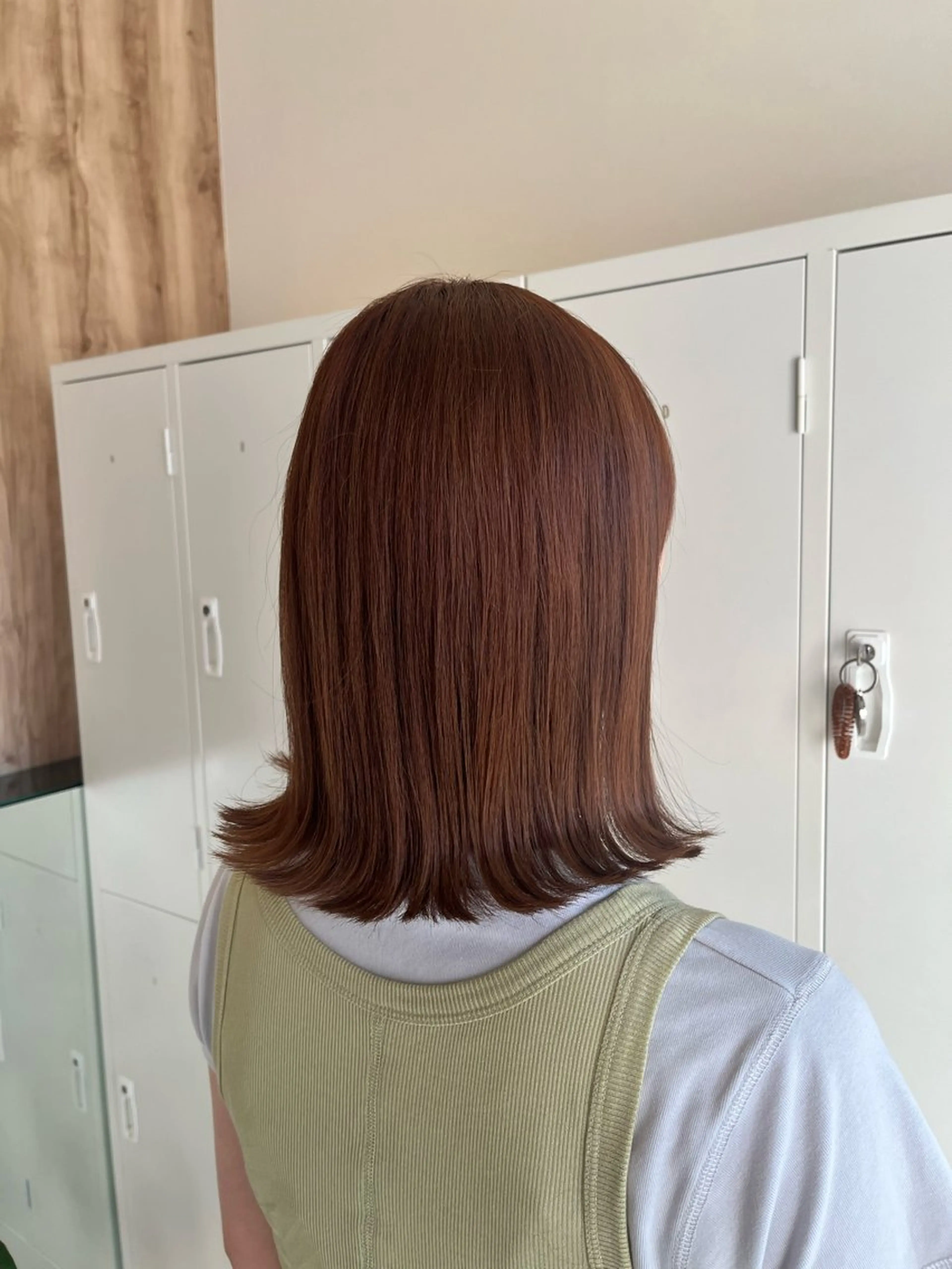 ミディアム カット ヘアカラー Ayumi/艶カラー /レイヤー/ネイルのヘアスタイル