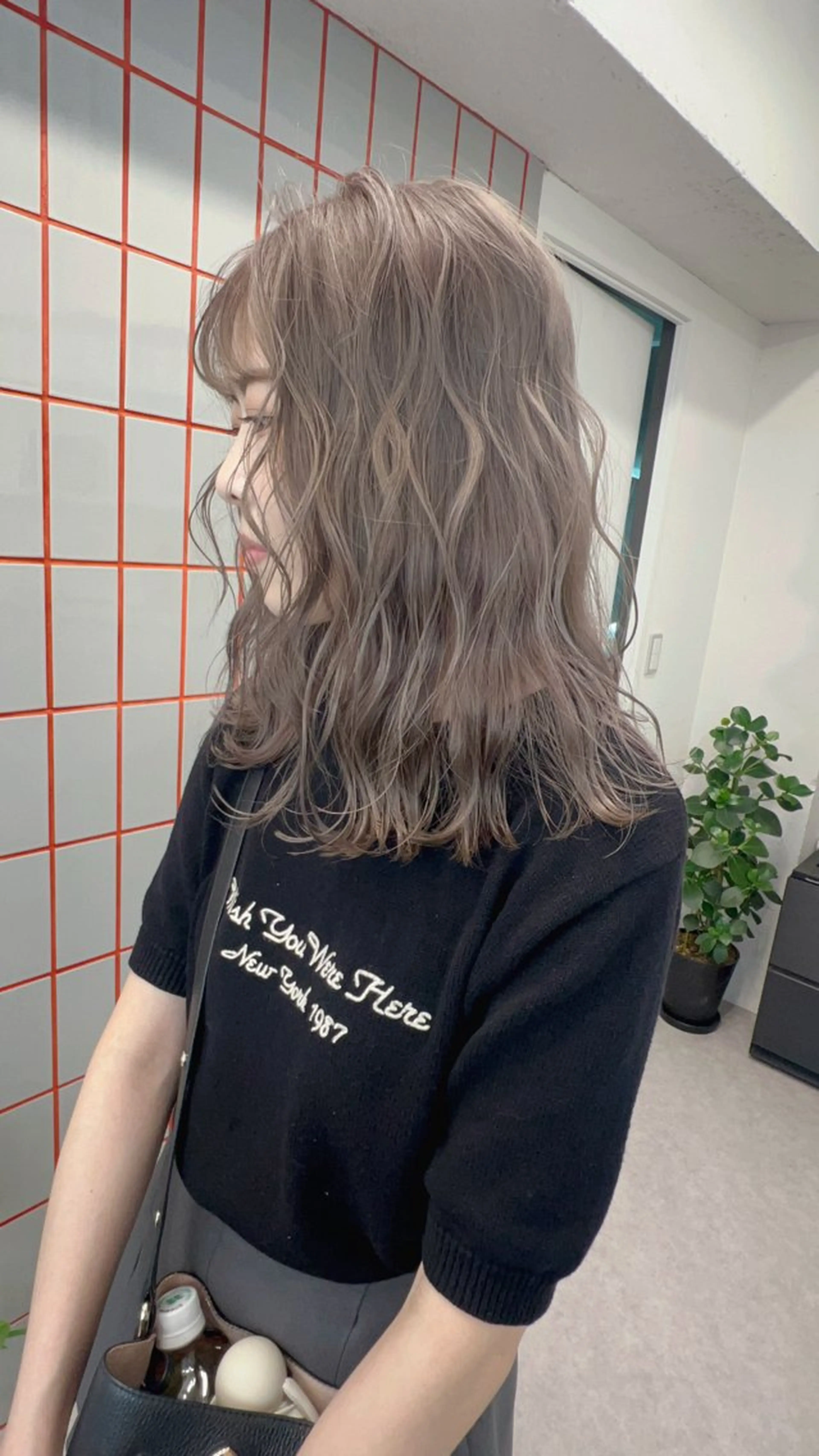 ロング カラー PELE所属・💍透明感 💖艶ミルクティーのヘアスタイル