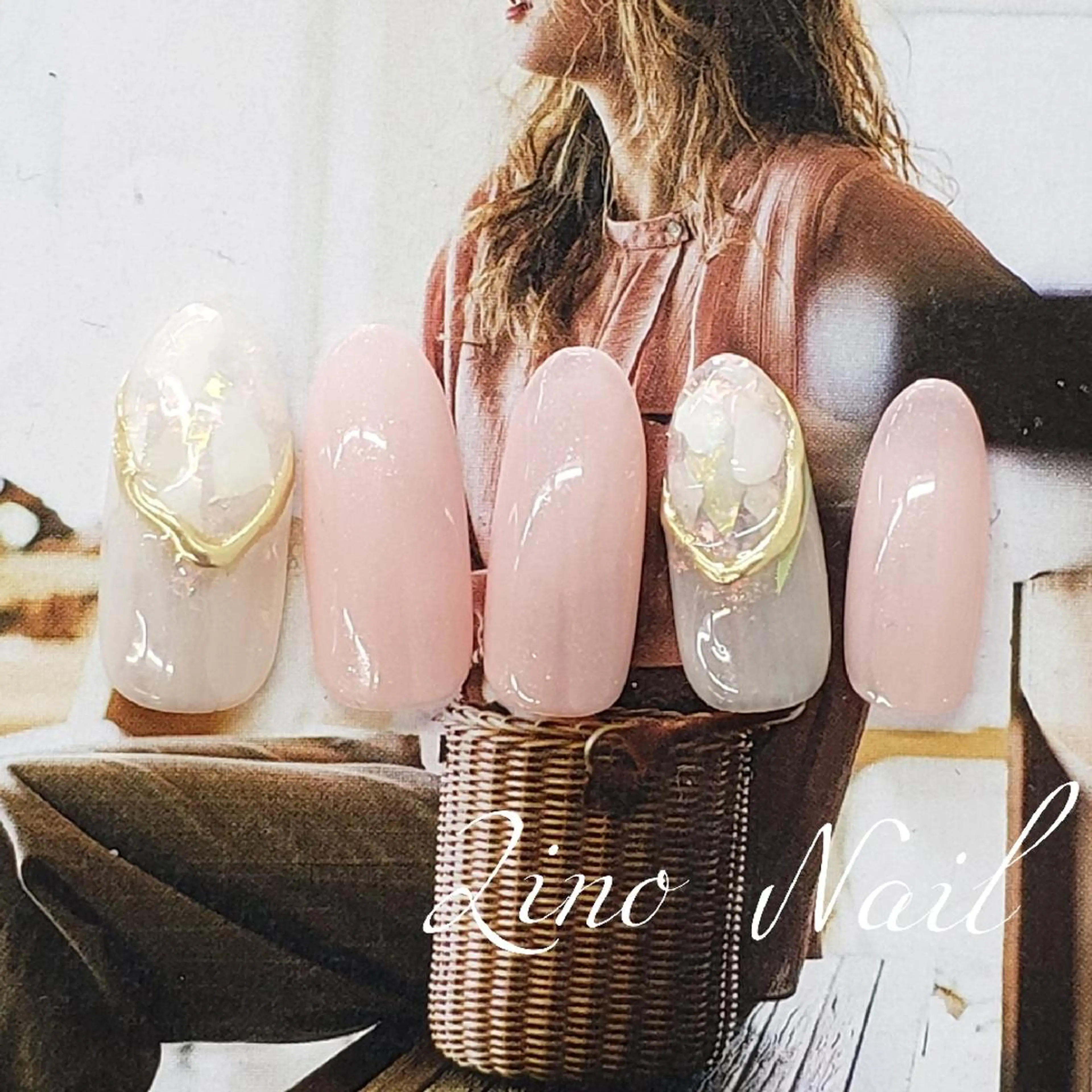 ネイル オーロラネイル カジュアル ジェルネイル キラキラネイル ミラーネイル ハンドネイル Lino Nailのネイルデザイン