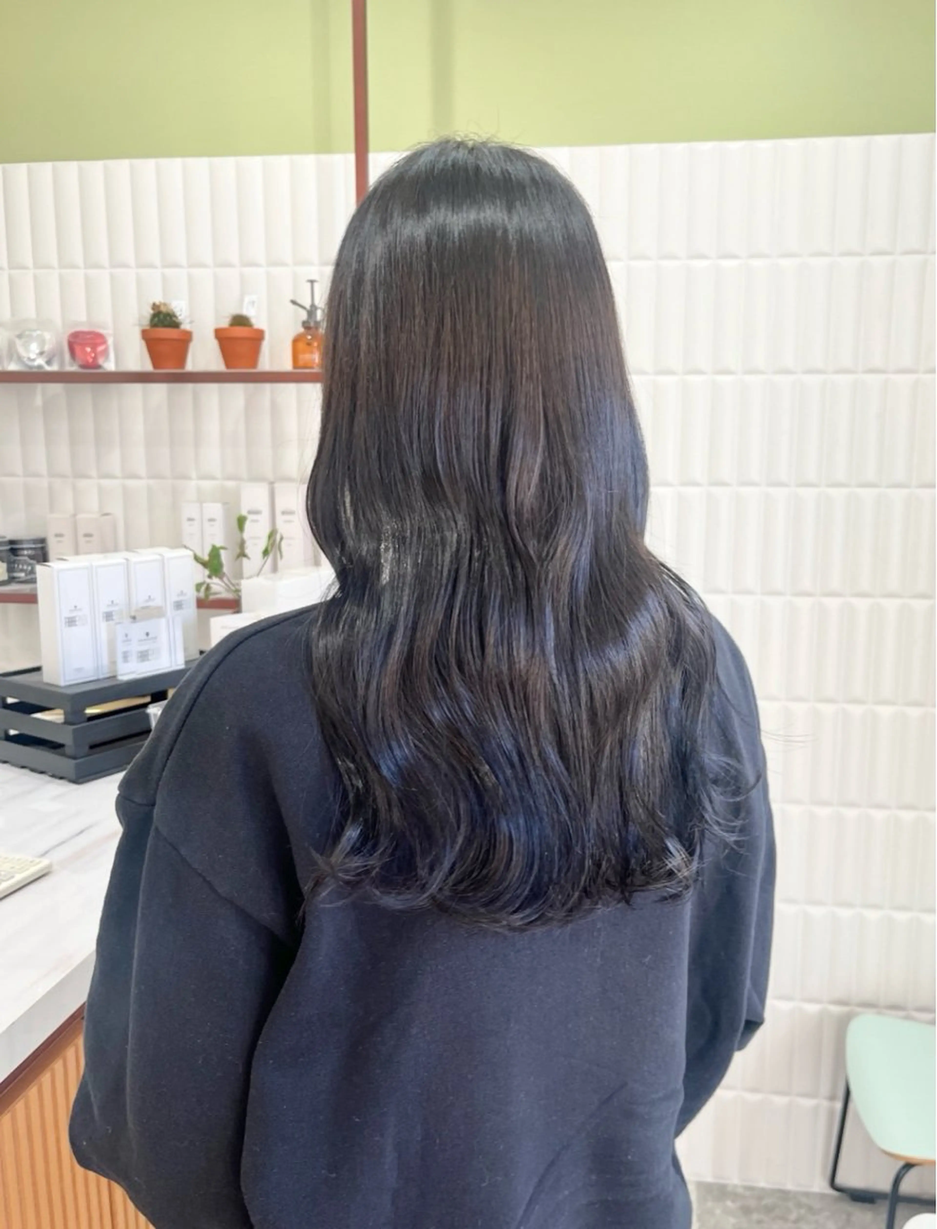 ロング カラー 黒髪 番匠 海遊のヘアスタイル