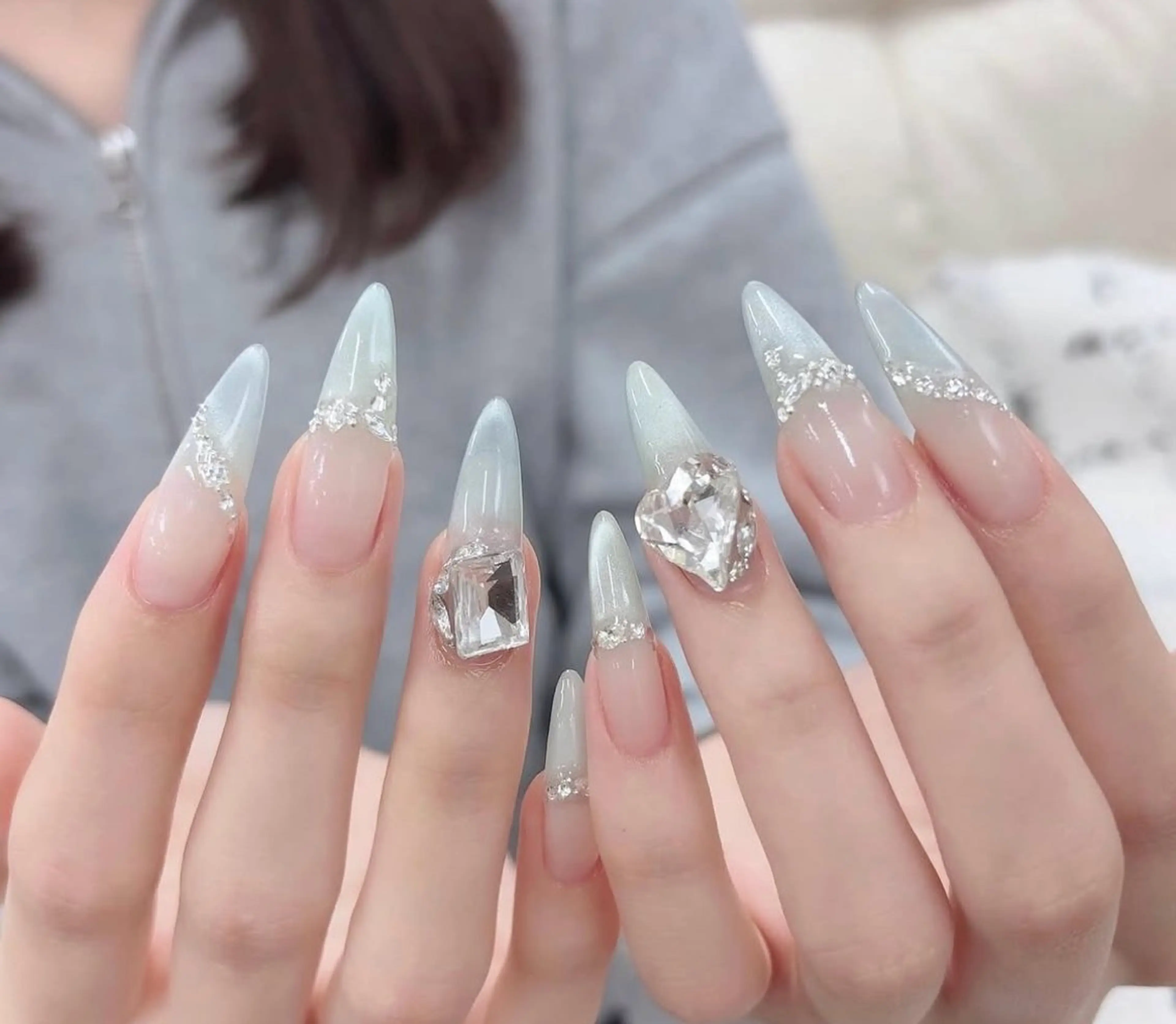 ネイル AMI NAIL 池袋所属・Miel Nailのネイルデザイン