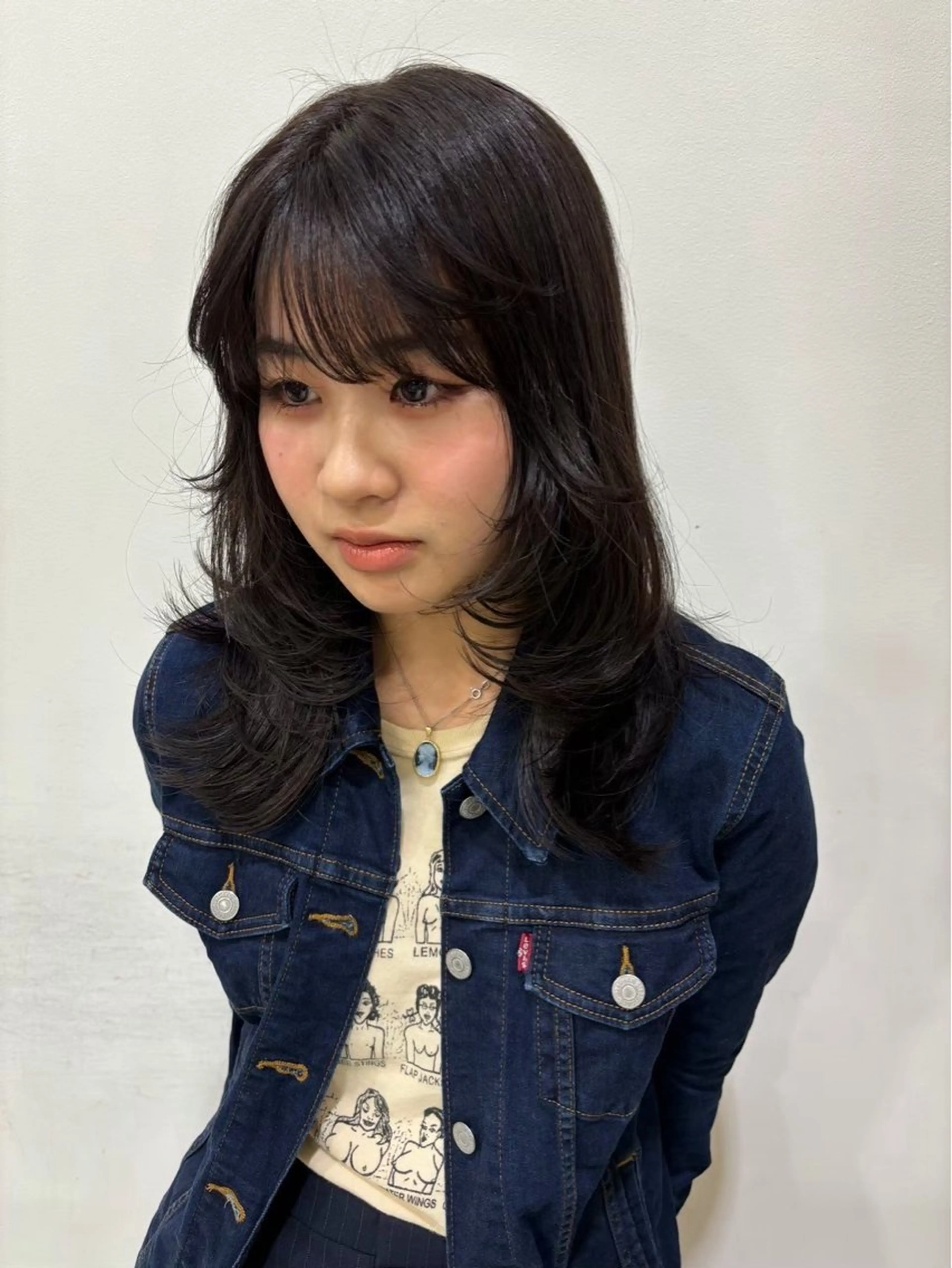 カラー Risa／盛れる レイヤー／艶カラーのヘアスタイル