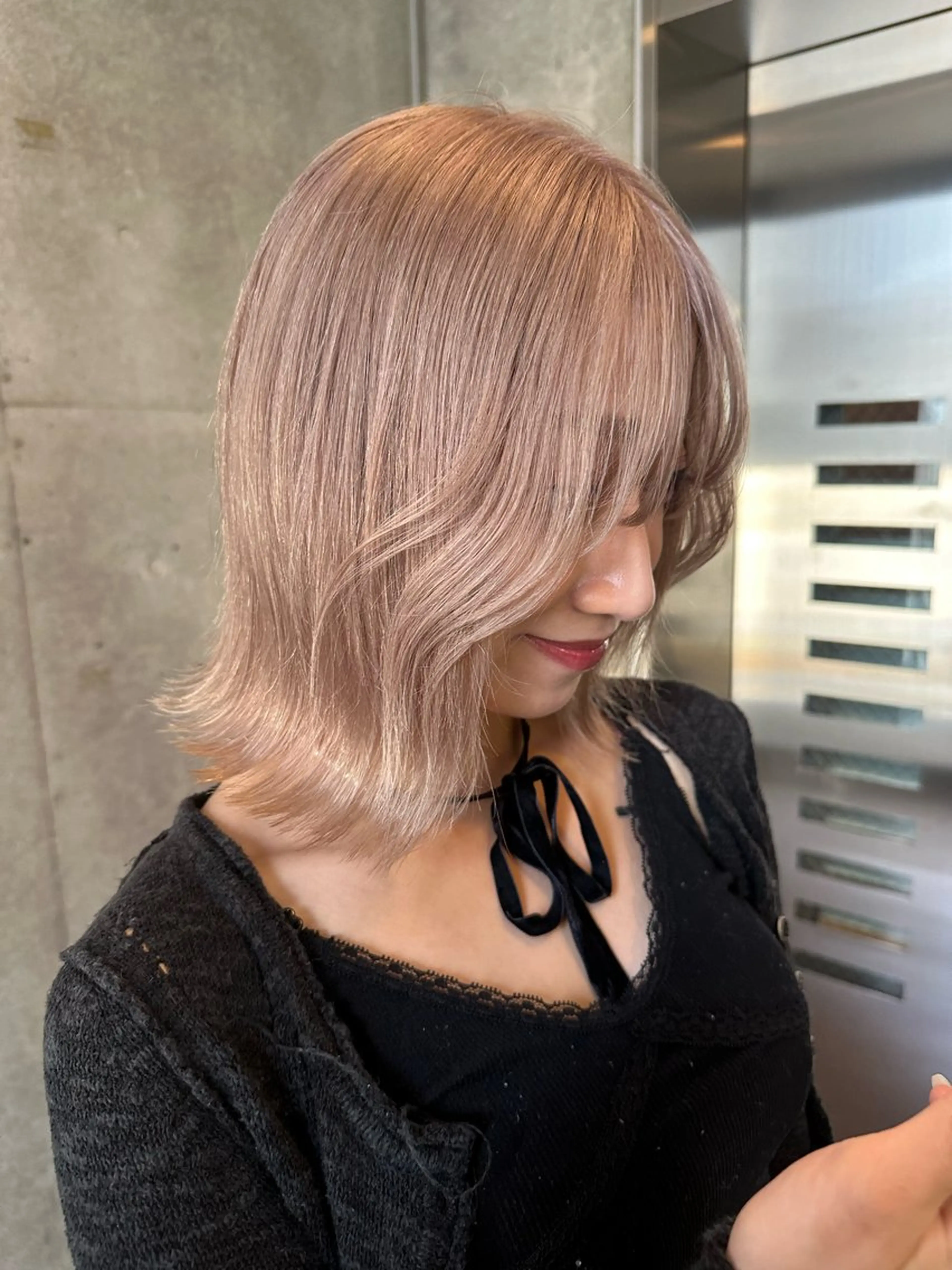 ミディアム カット ヘアカラー ︎🤎W color MIYU‎🤎のヘアスタイル