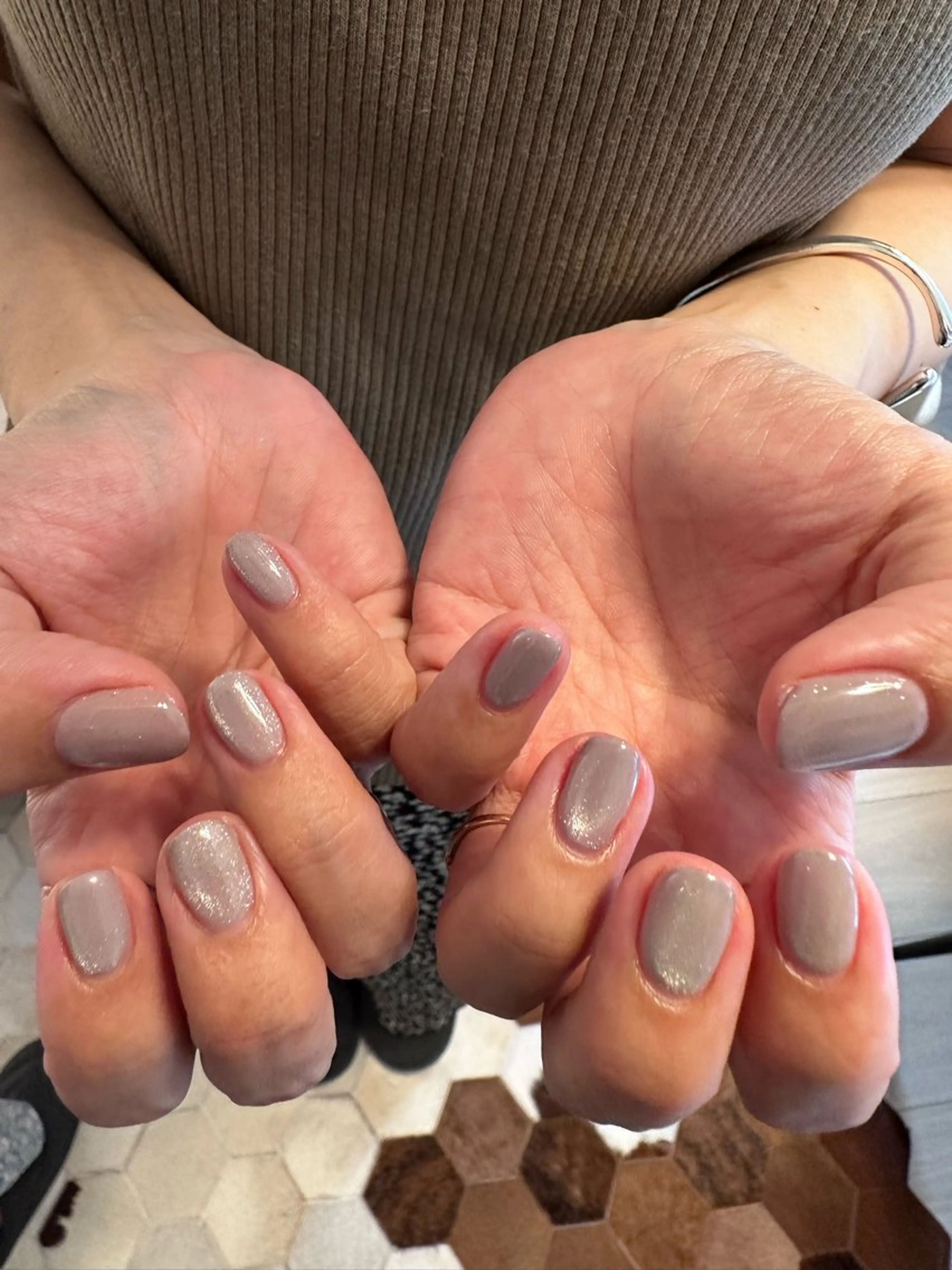 ネイル ニュアンスネイル ハンドネイル ハンドケア Atelier Ariのネイルデザイン