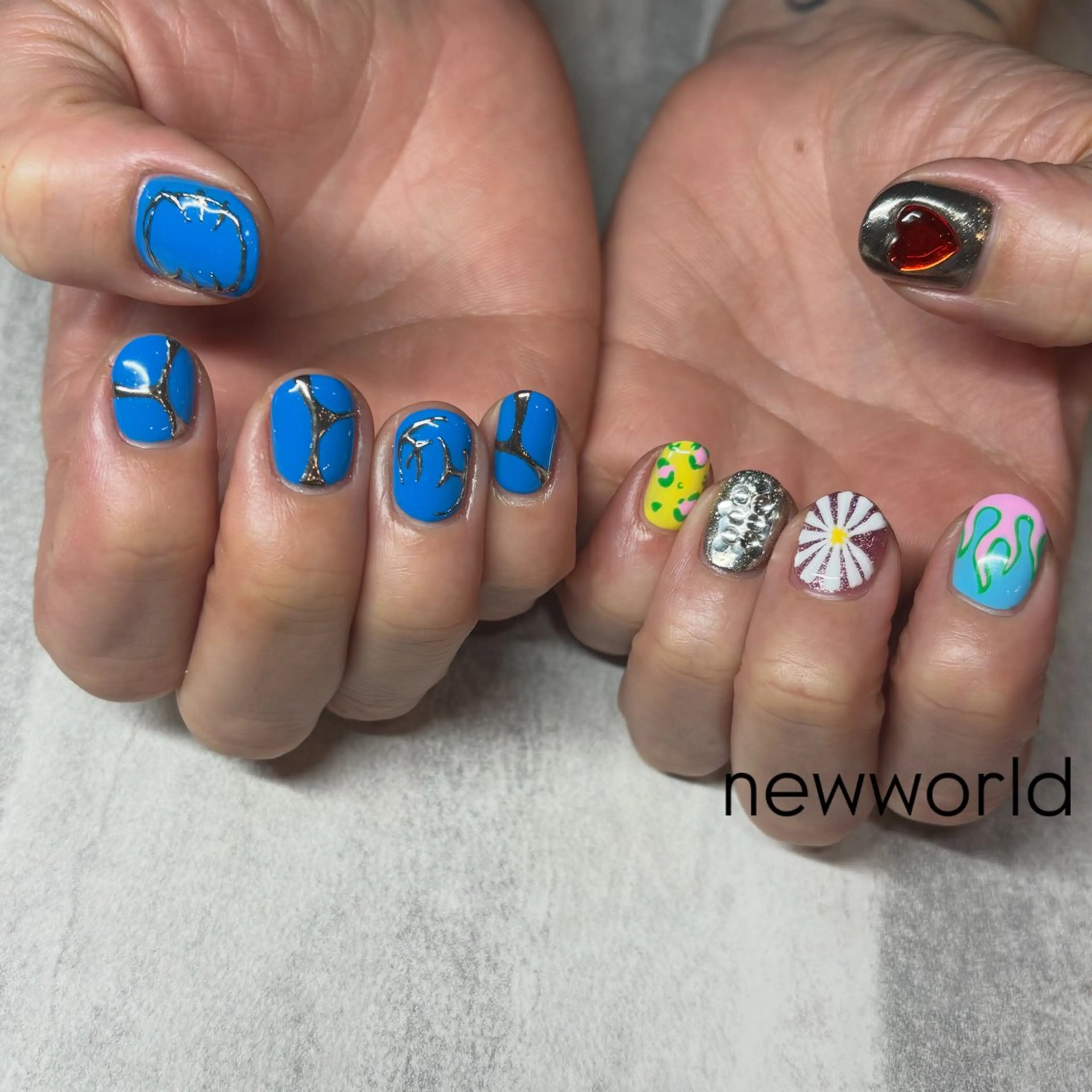 ネイル ハンドネイル Ayu 🪐NEWWORLDのネイルデザイン