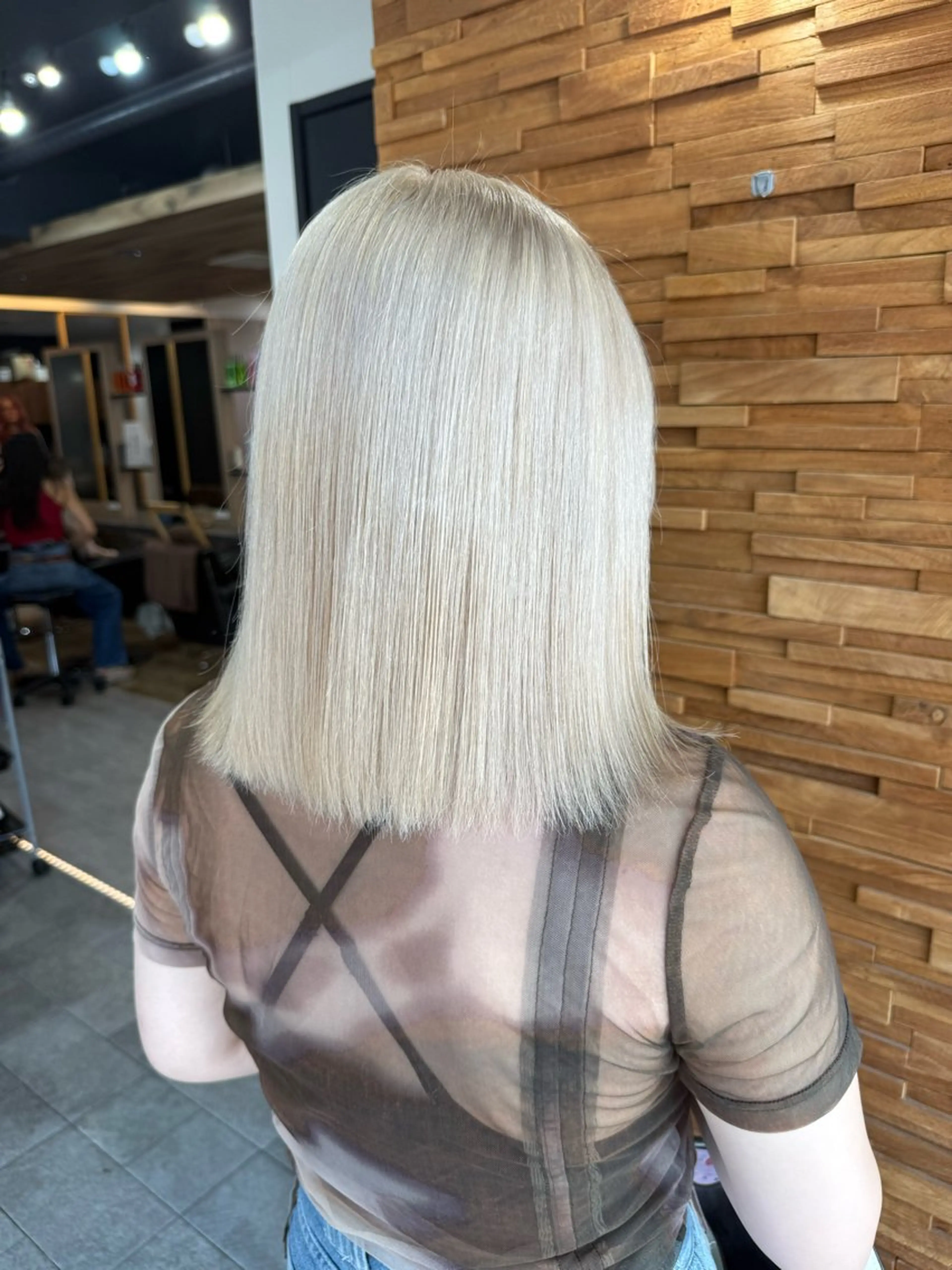 ミディアム カット ヘアカラー ハイトーン/エクステ 横浜/RIEのヘアスタイル