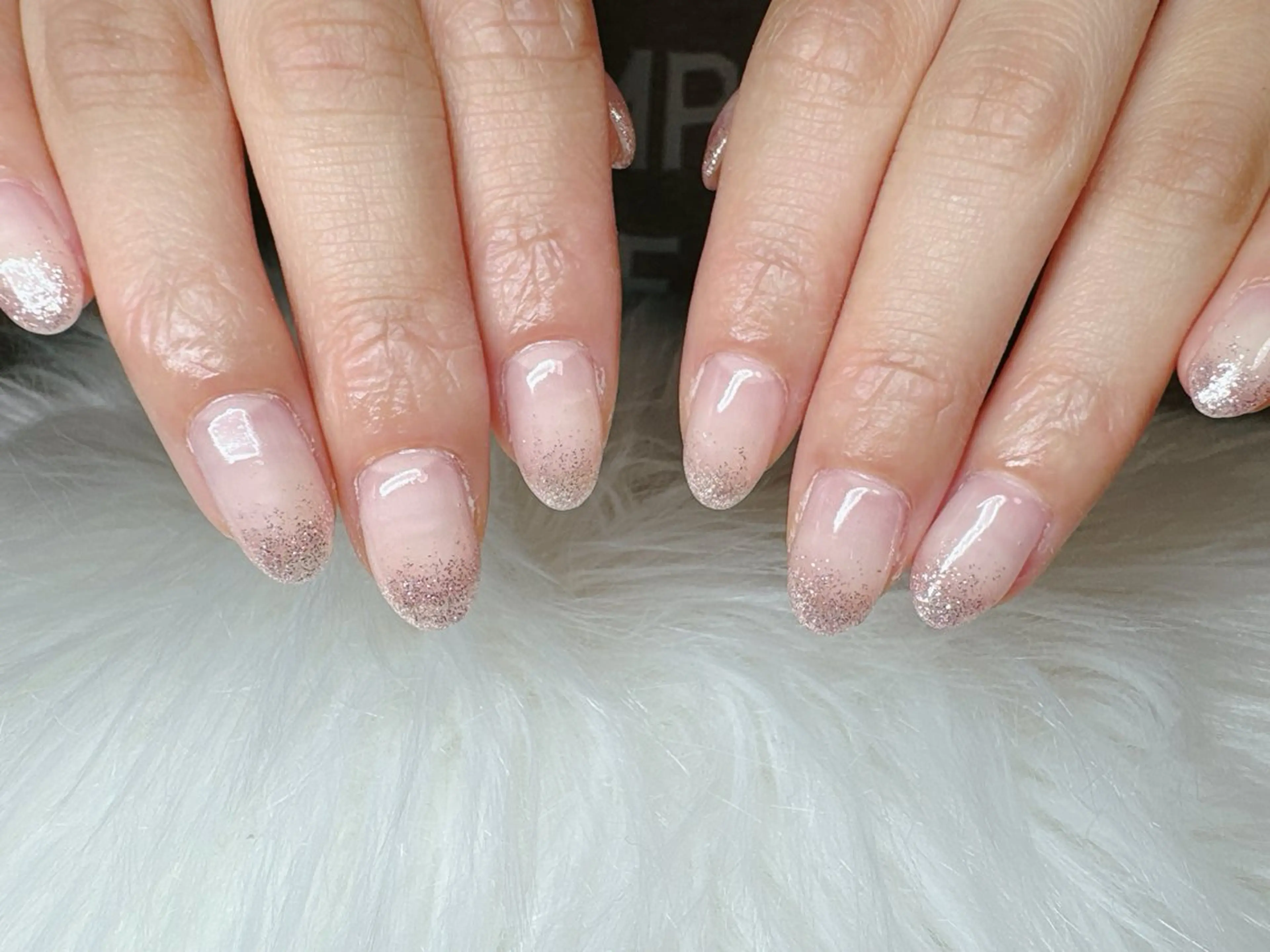 ネイル ECLAT エクラ所属・寺山 千鶴のネイルデザイン