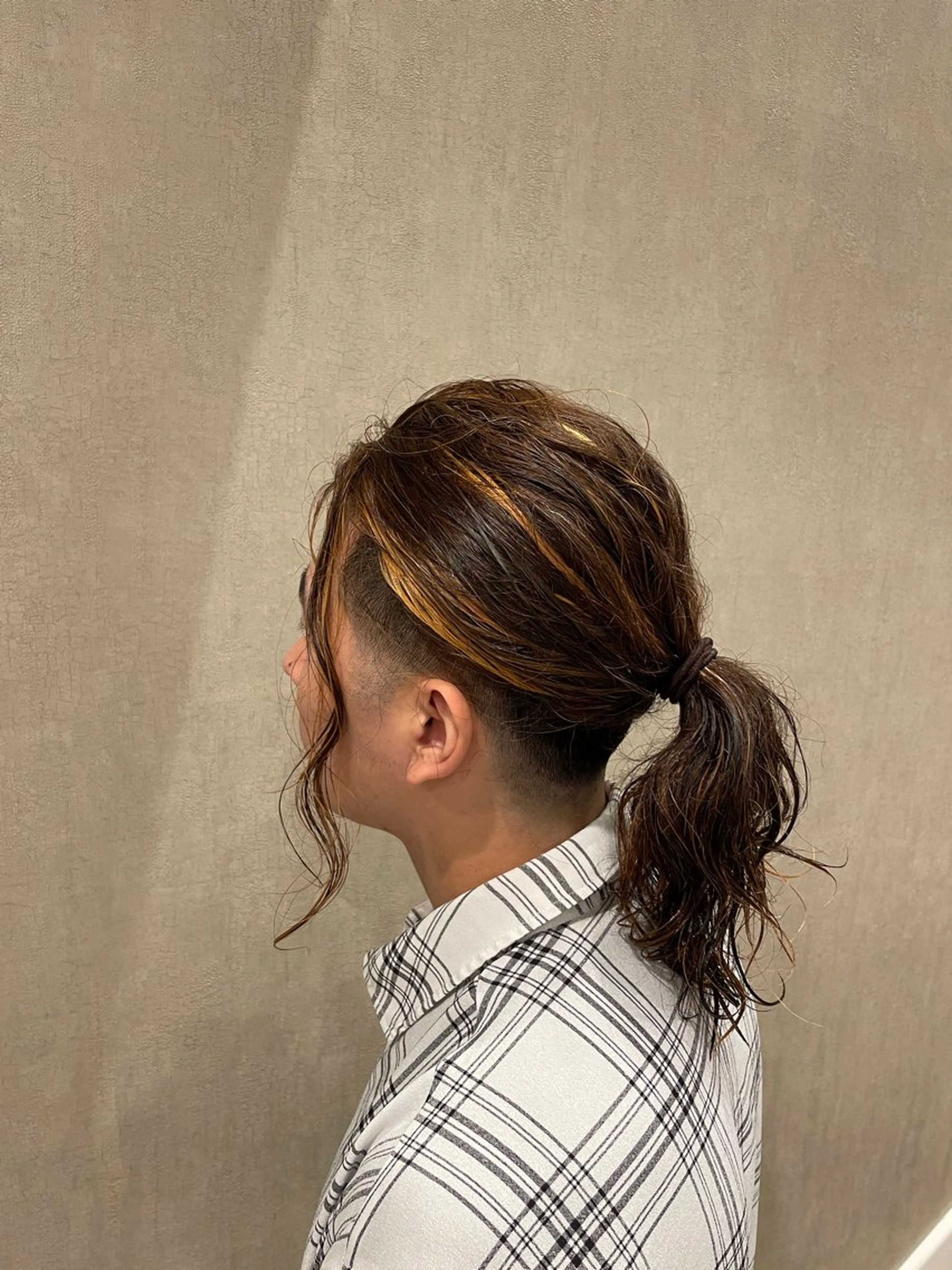 ロング カラー ヘアアレンジ メンズ メンズハイライト ブラウンカラー ハイライトカラー ハイライト 小野寺祐希人 Calbariのヘアスタイル