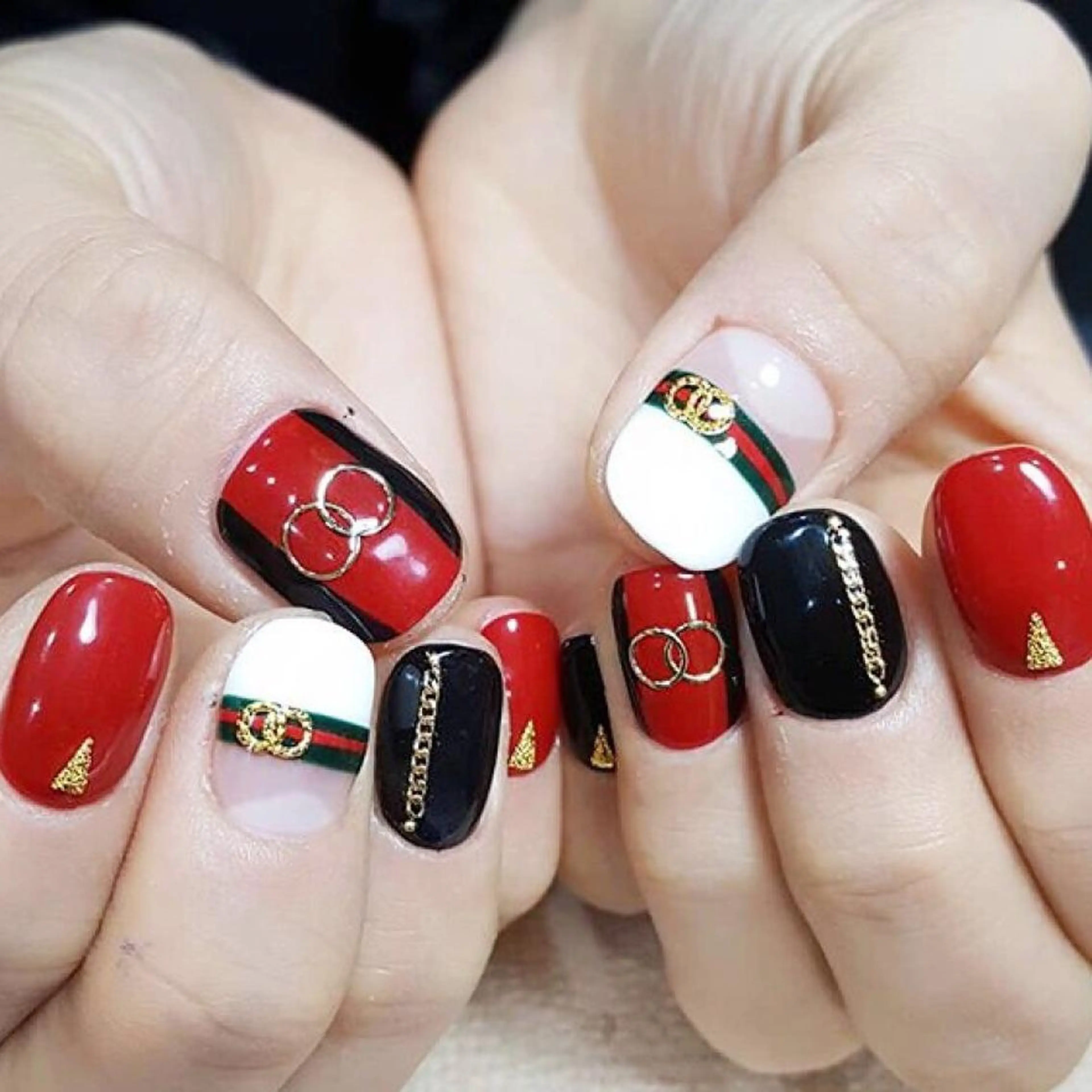 ネイル 💅ネイル✨ プリンセスのネイルデザイン