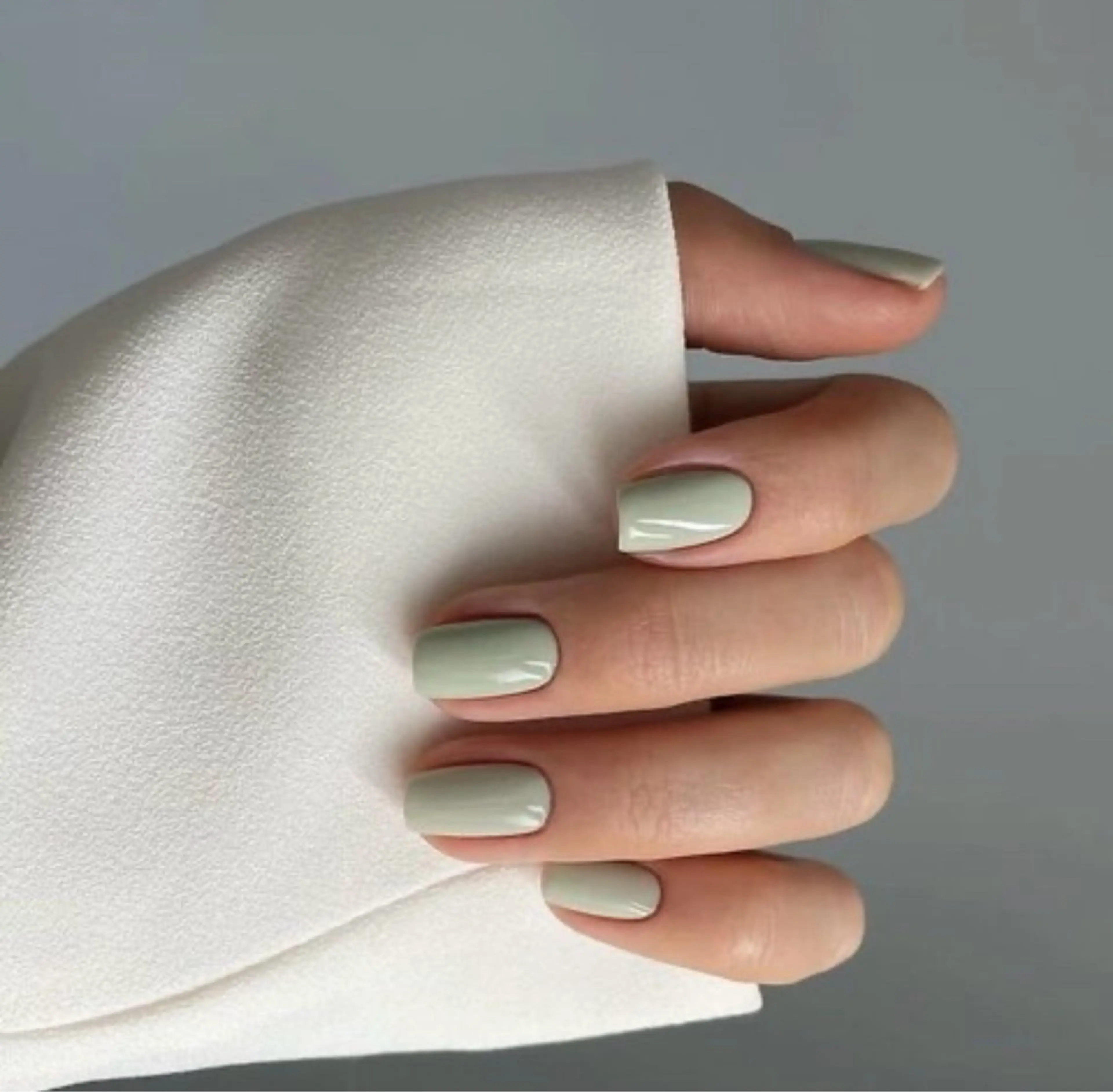 ネイル オーロラネイル 長さ出し フットネイル フレンチネイル ジェルネイル 🌟桜beauty 🌟プロ ネイリストのネイルデザイン