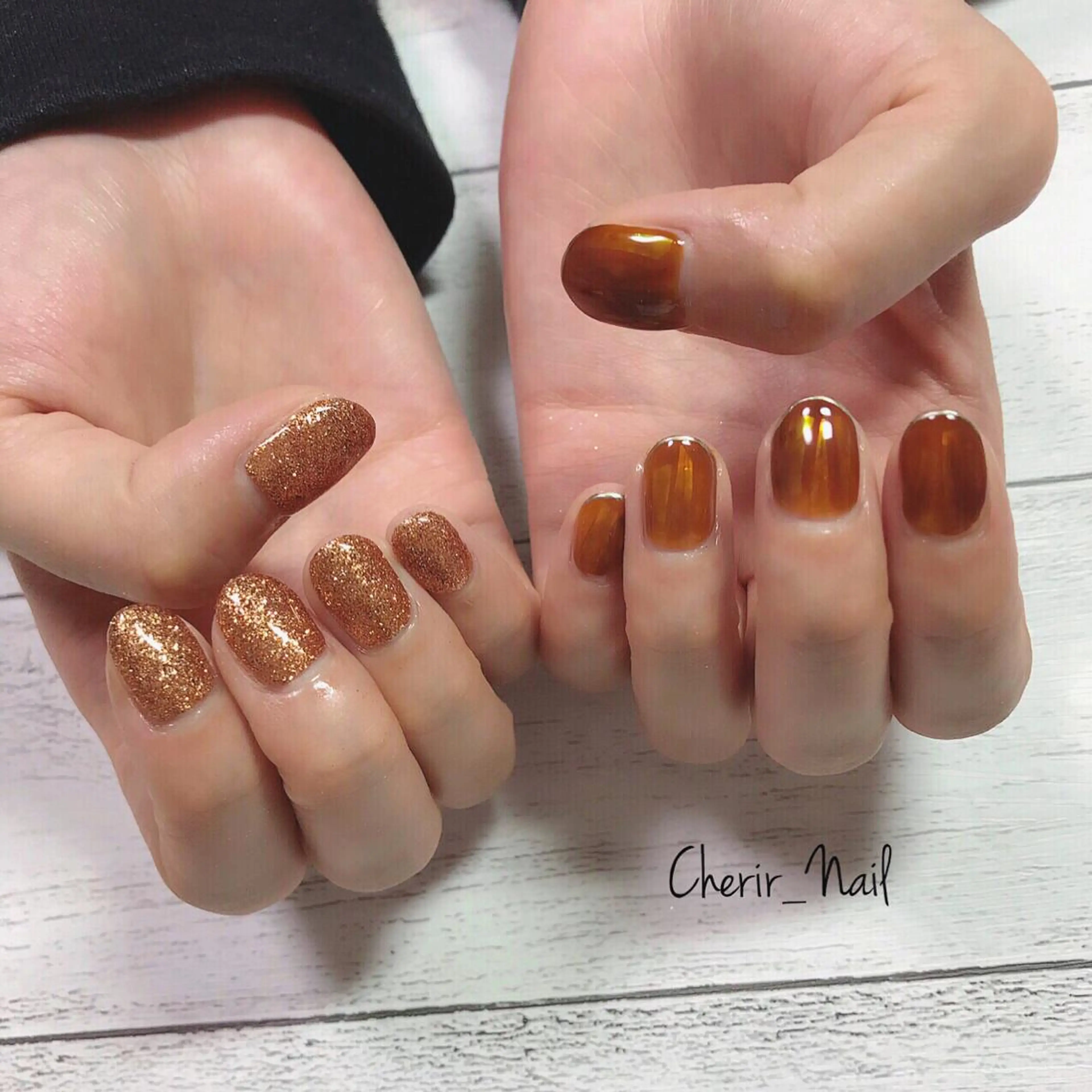 ネイル アートネイル べっ甲ネイル ブラウン ラメ(グリッター) ニュアンスネイル Cherirnail kaoriのネイルデザイン