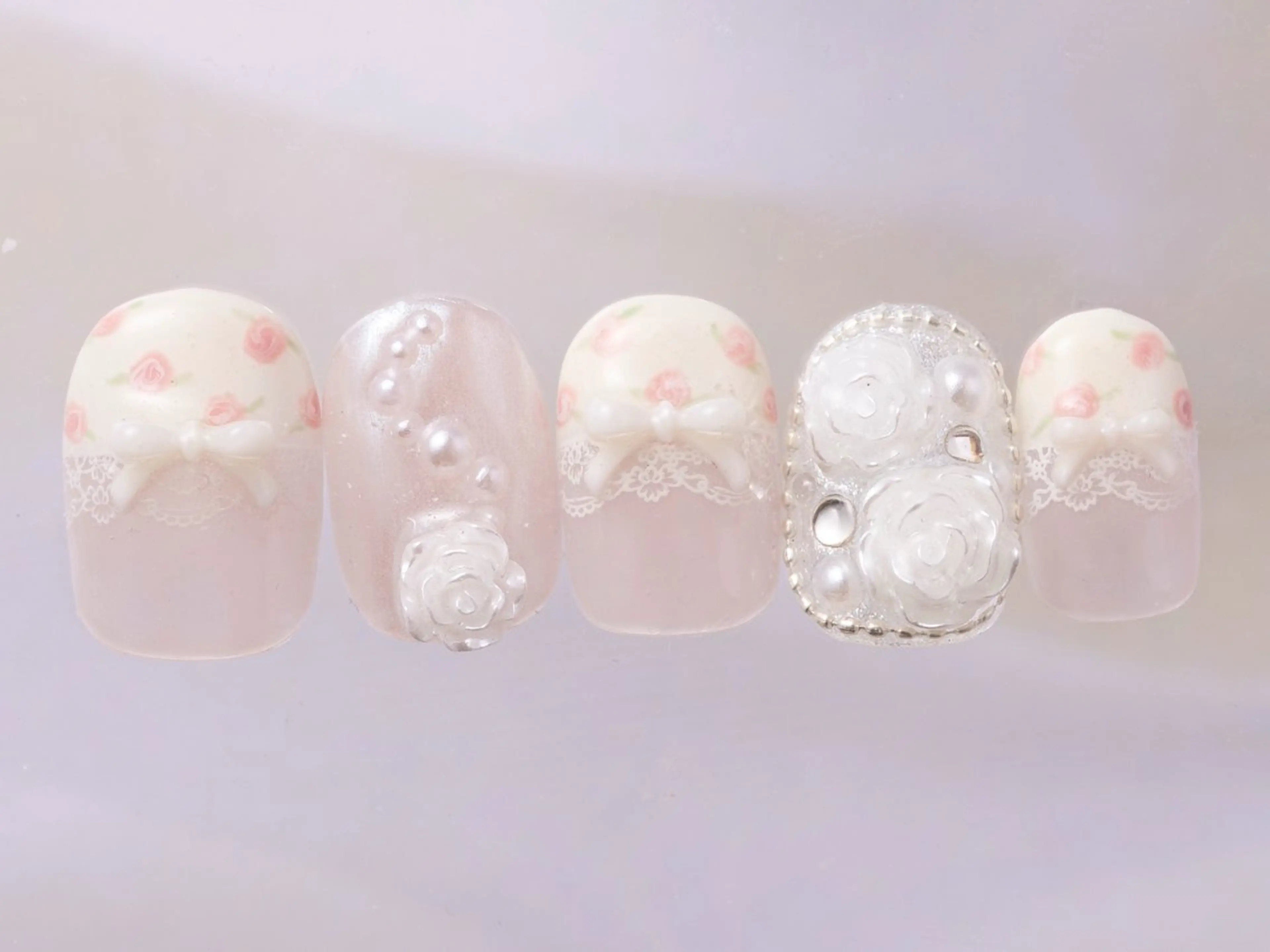 🩷【Hand】オフあり 花柄レースネイル※こちらの写真のデザインのみの募集の写真