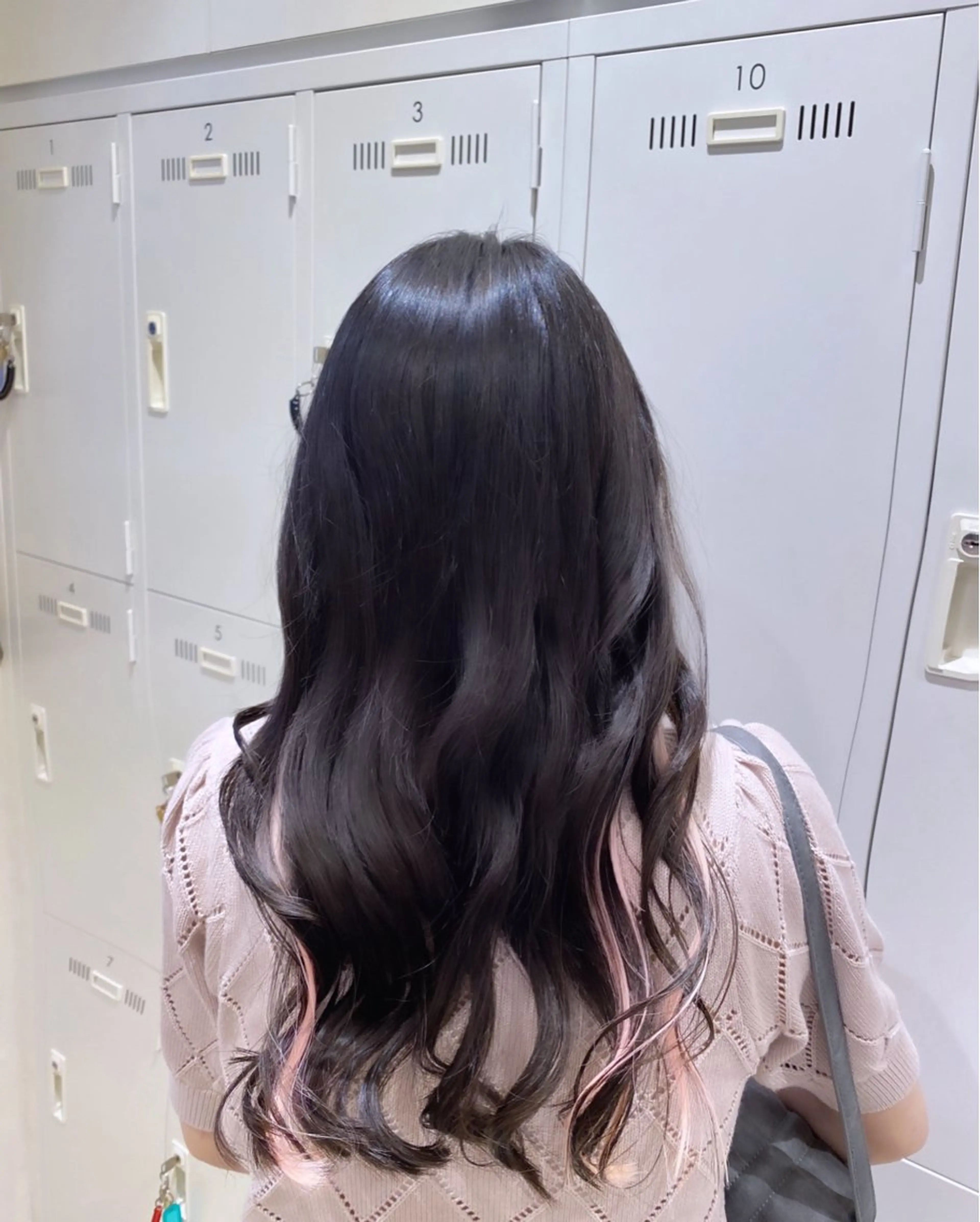 エクステ 𝐲𝐮𝐮𝐦𝐢 エクステ/ 艶カラーのヘアスタイル