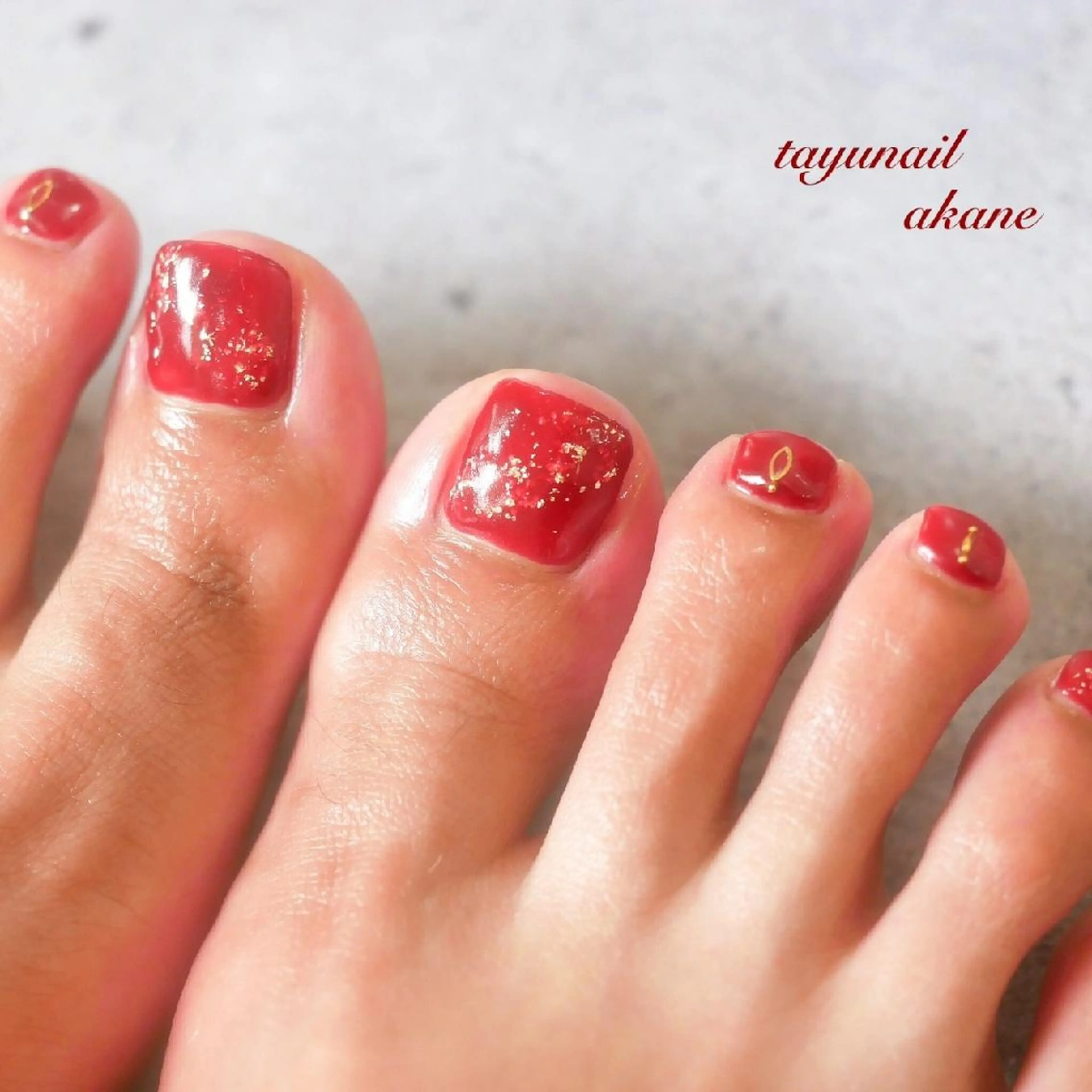 ネイル ブルー フットネイル ジェルネイル パラジェル 赤色 ネイルサロン 【たゆnail】のネイルデザイン