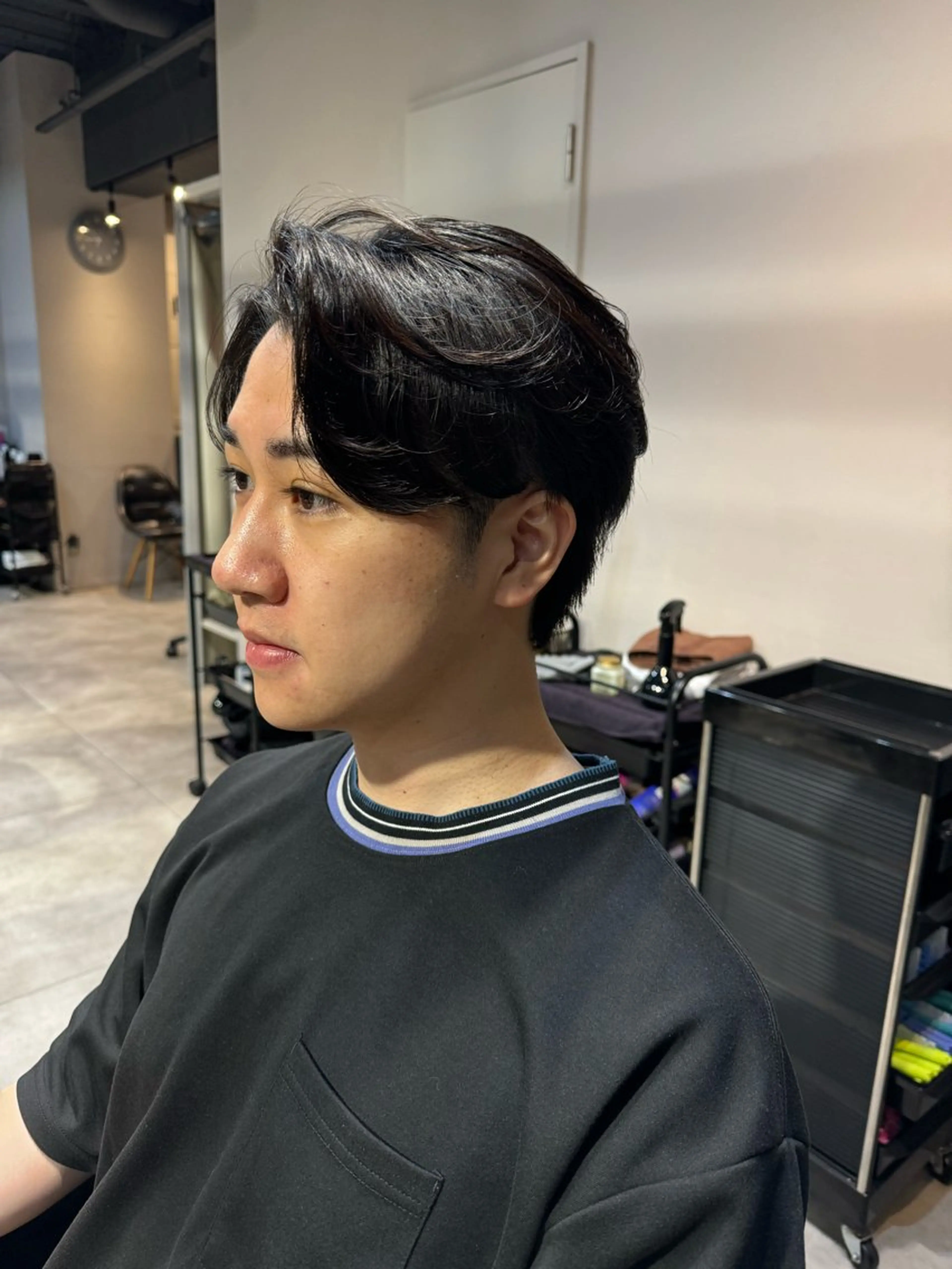 ミディアム パーマ メンズ ミディアムパーマ メンズパーマ ニュアンスパーマ 似合う髪型が 分からない方へのヘアスタイル