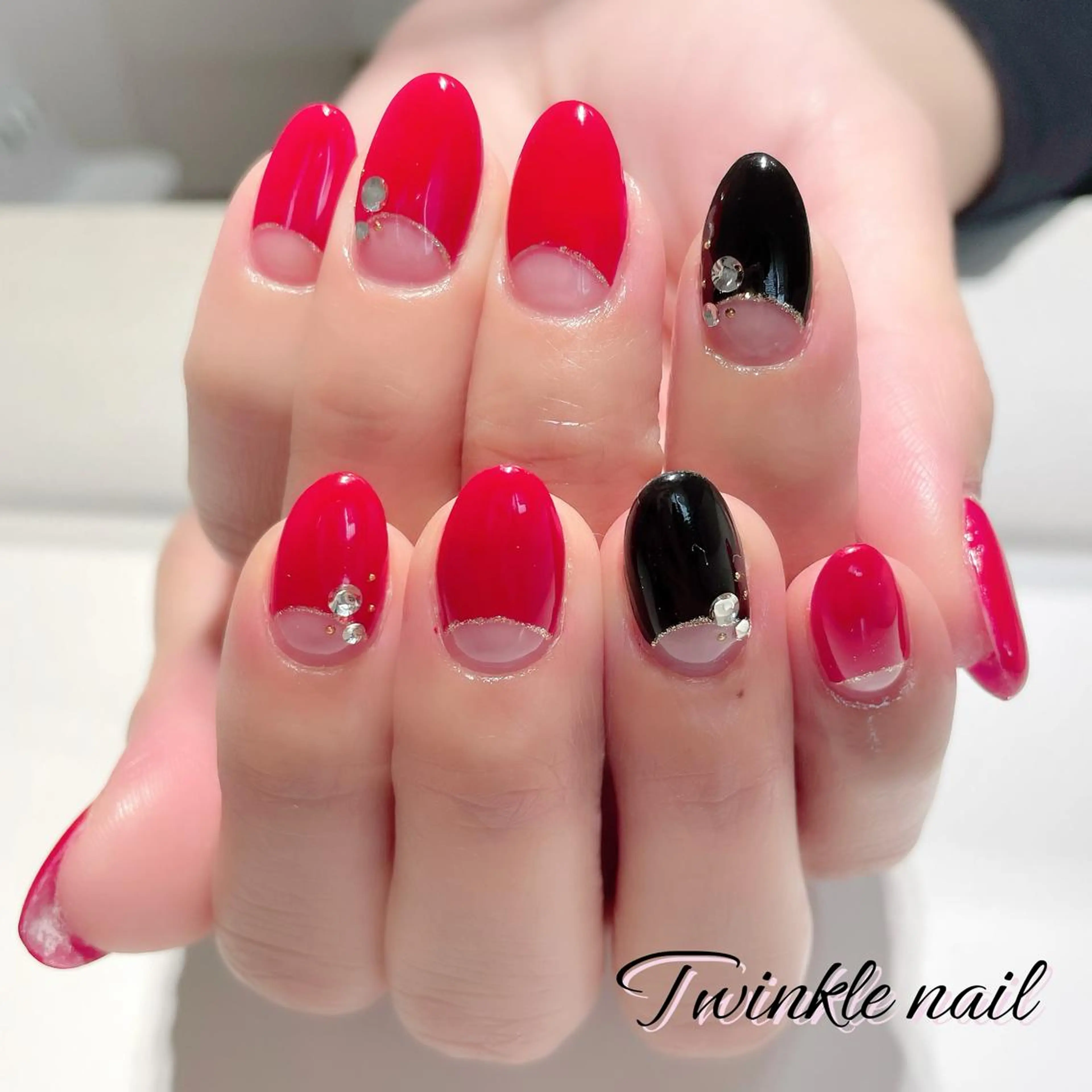 ネイル ハンドネイル ハンドケア 中井 綾香の眉毛・アイブロウイメージ