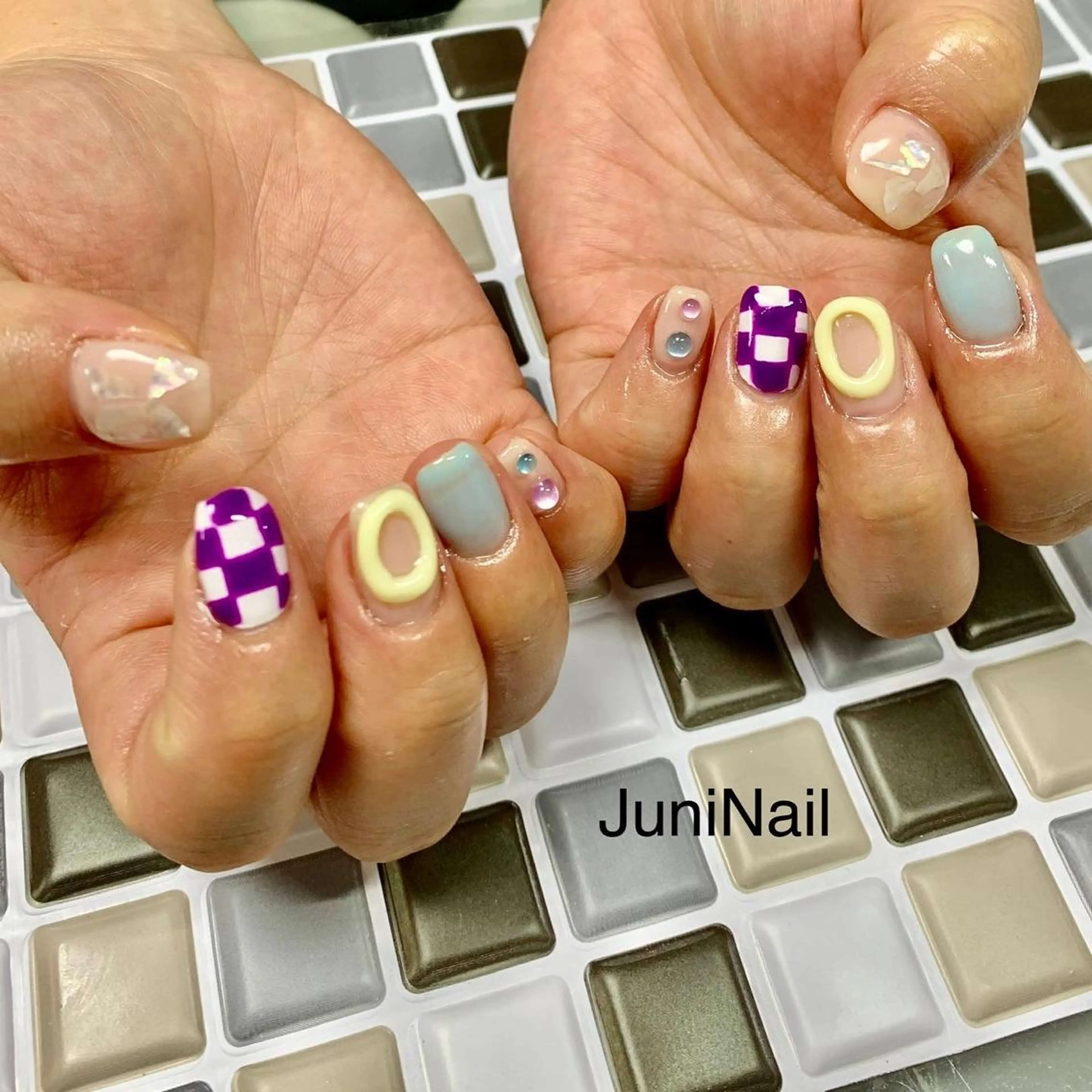 ネイル オーロラネイル クリアネイル 成人式 フラッシュネイル フレンチネイル ハンドネイル JuniNail 주니네일🇰🇷suのネイルデザイン