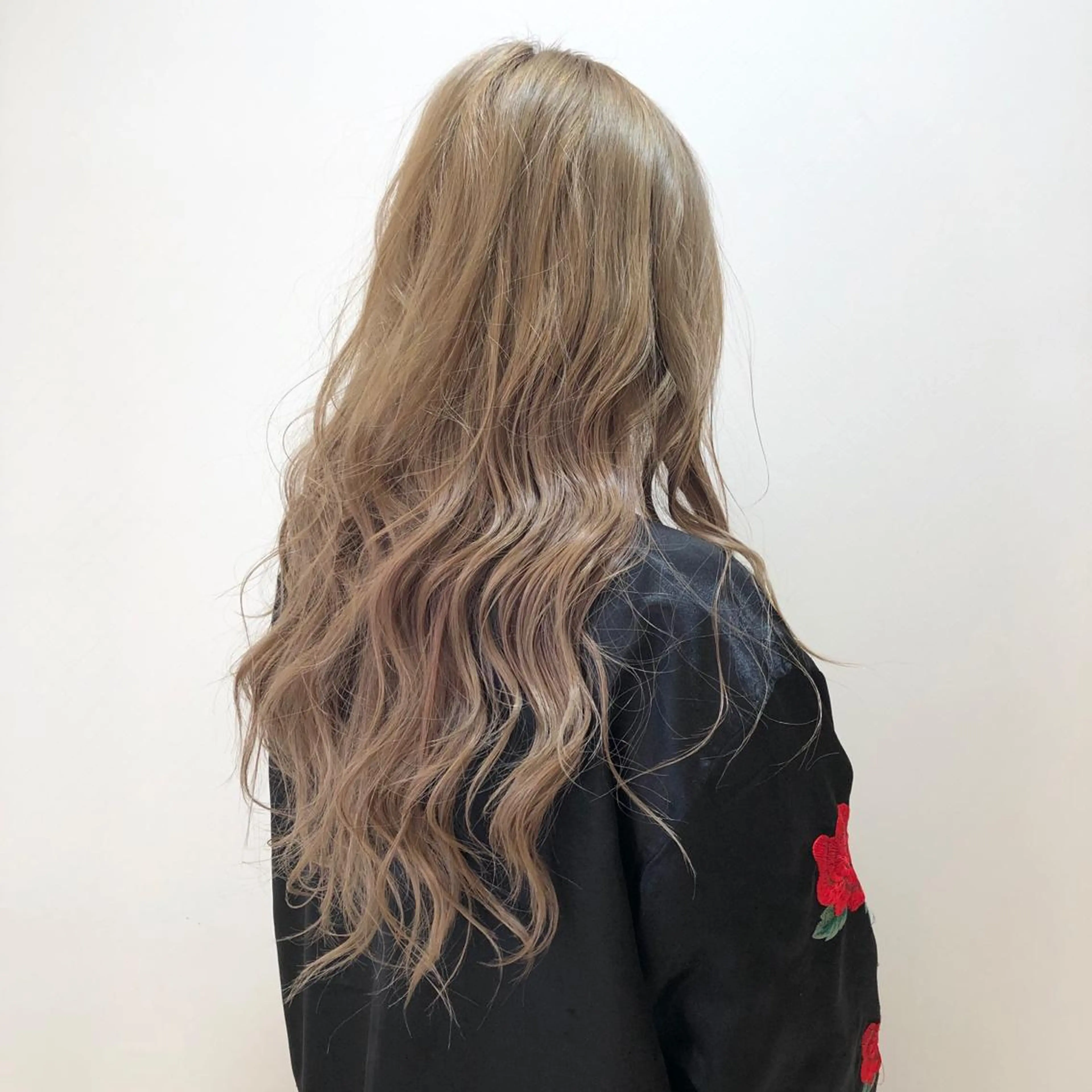 ロング カット 🌈ぷる艶カラー🌈 髪質改善👑柳沼尚貴のヘアスタイル