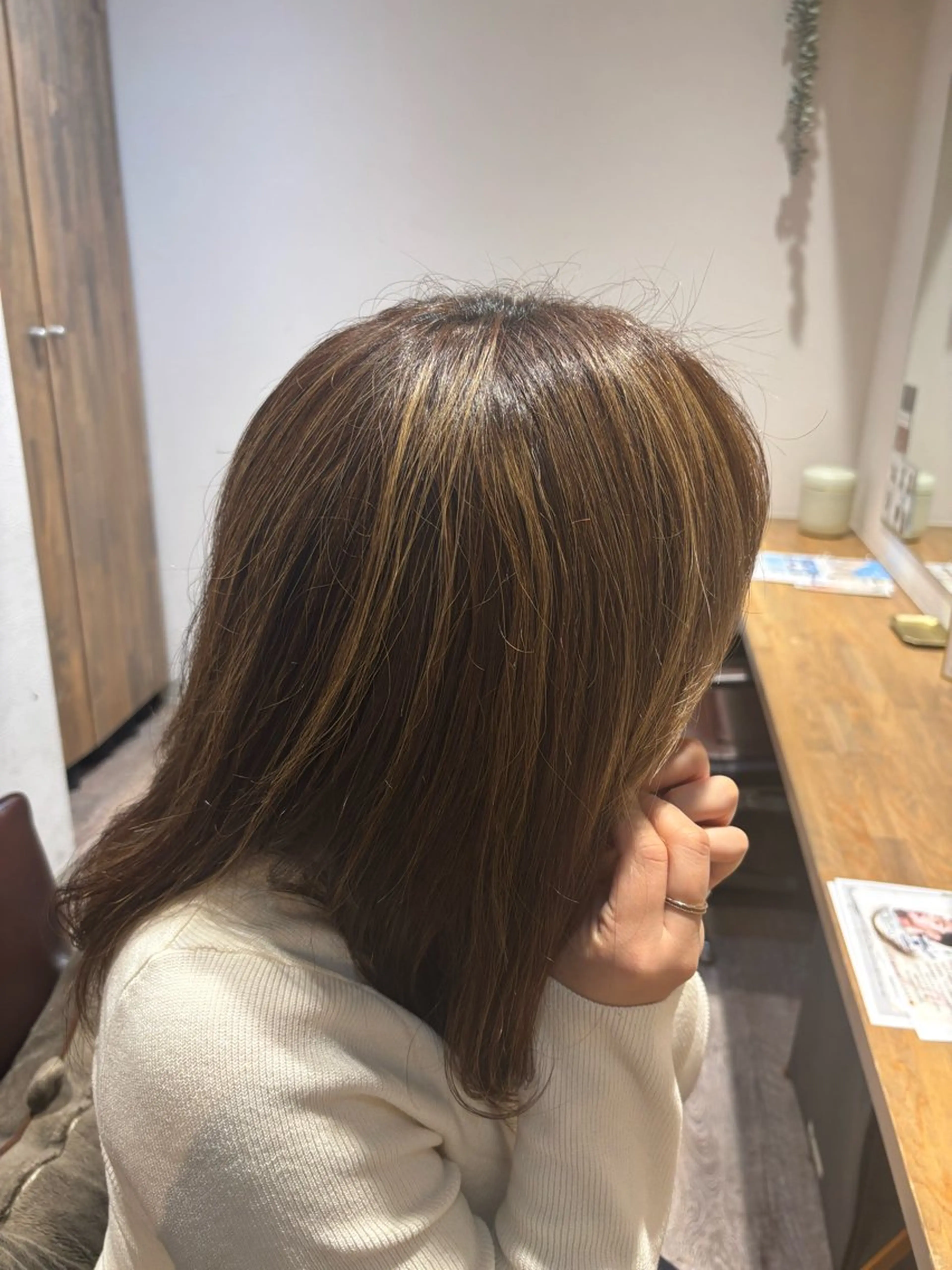 セミロング カラー ハイライトカラー ハイライト ヘアカラー ふじた/透明感カラー レイヤーカットのヘアスタイル