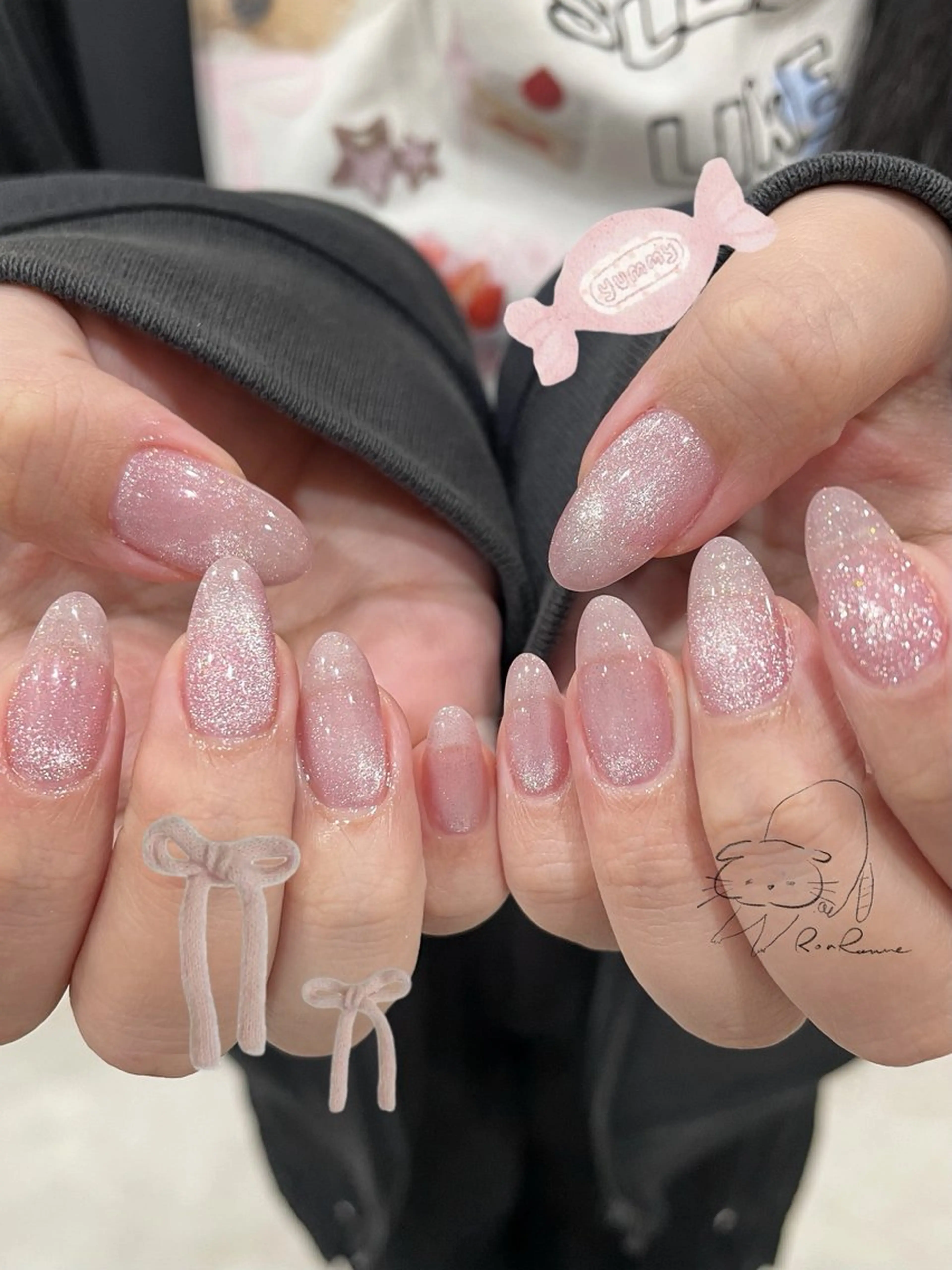 ネイル オーロラネイル 長さ出し フレンチネイル ジェルネイル ミラーネイル ハンドネイル ronronne .のネイルデザイン