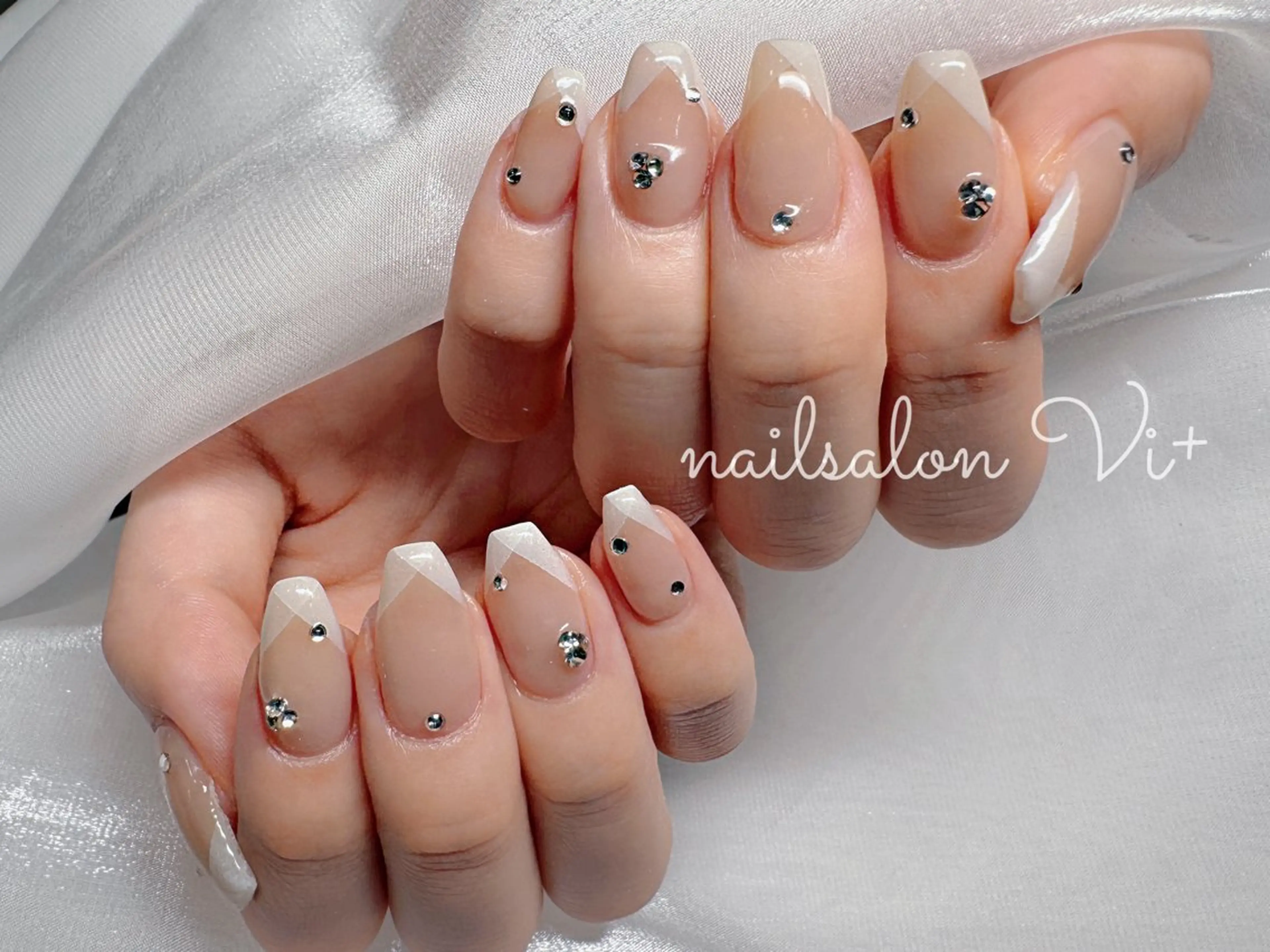 ネイル ハンドネイル ✨Nailsalon Vi+✨のネイルデザイン