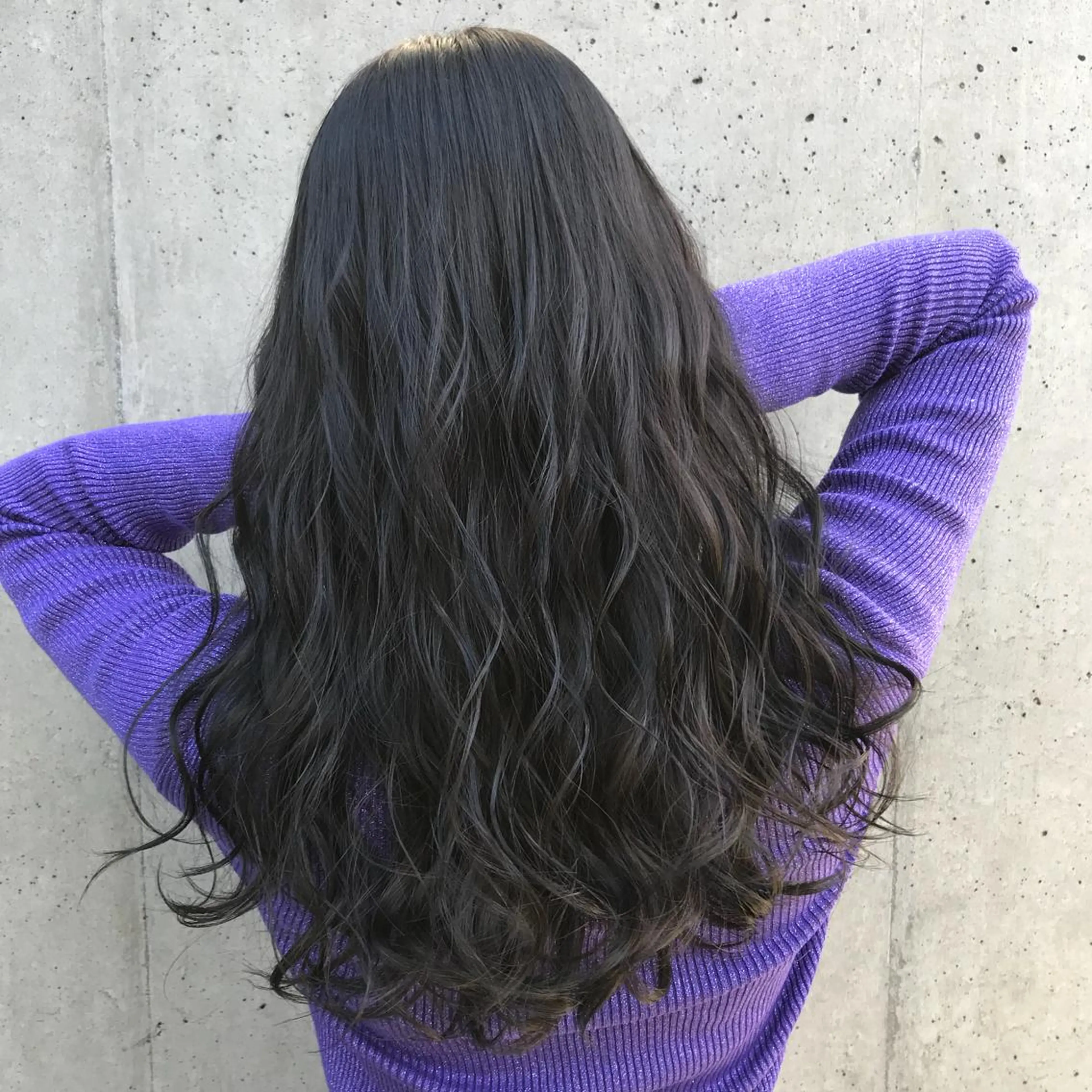 ロング カラー アッシュ ブリーチ ブルーカラー ブルージュ ブリーチなしカラー 韓国レイヤーカット 🧸ベージュカラーのヘアスタイル