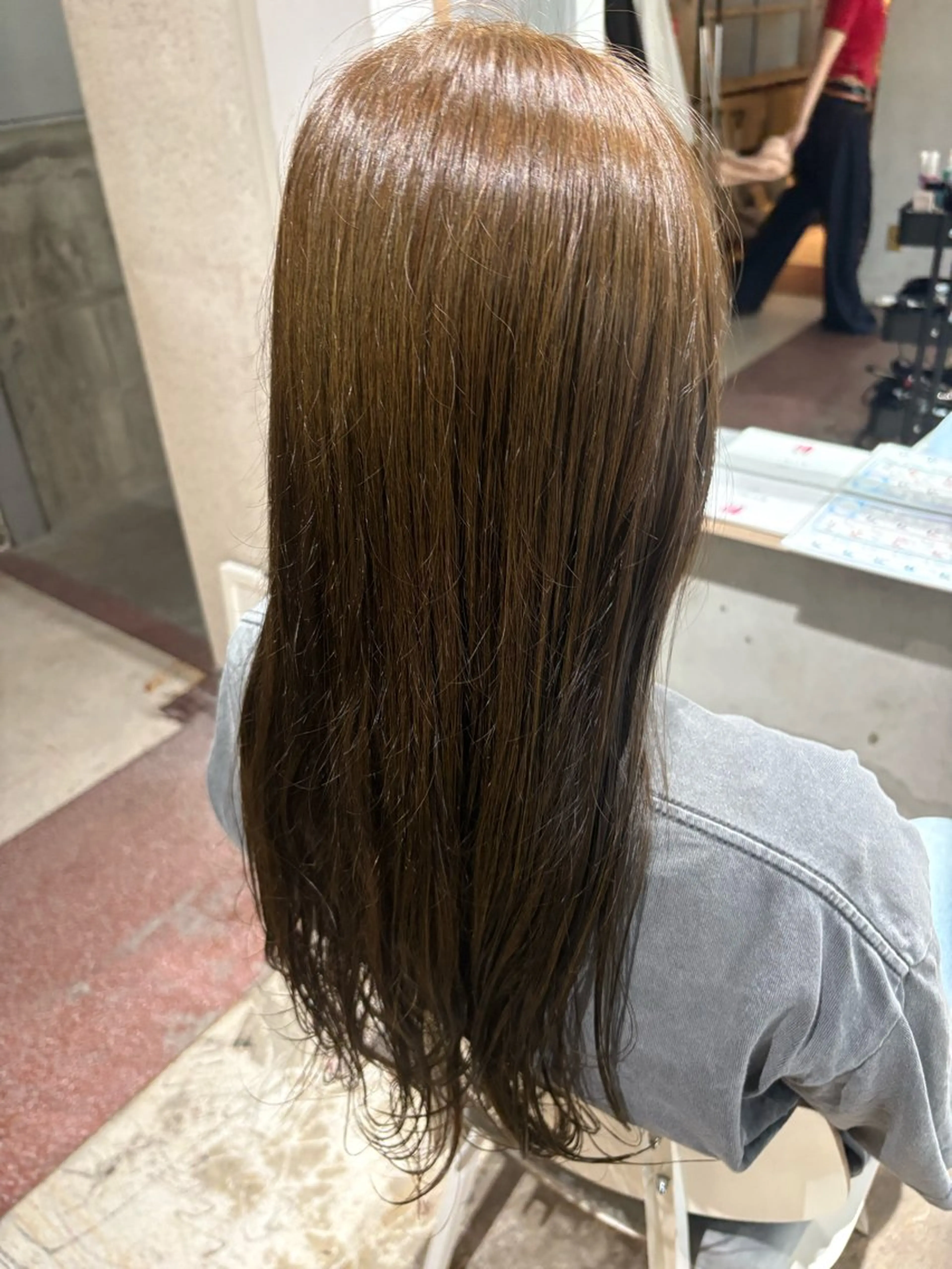 ロング カラー 黒髪 ブリーチ ダブルカラー ブリーチなしカラー オリーブカラー ヘアカラー 玉置 七海のマツエク・マツパデザイン