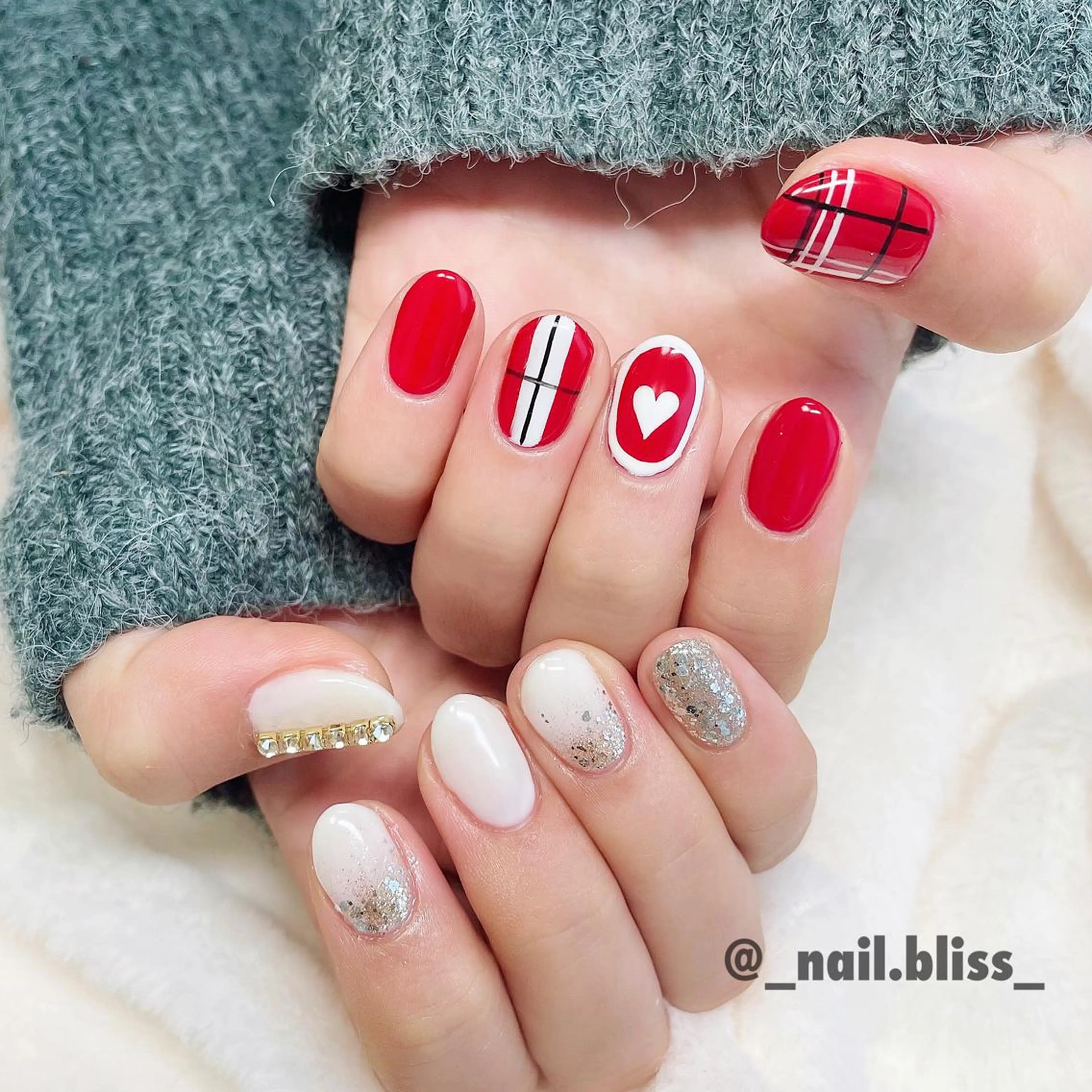 ネイル 冬ネイル クリスマス ハンドネイル NAIL BLISSのネイルデザイン