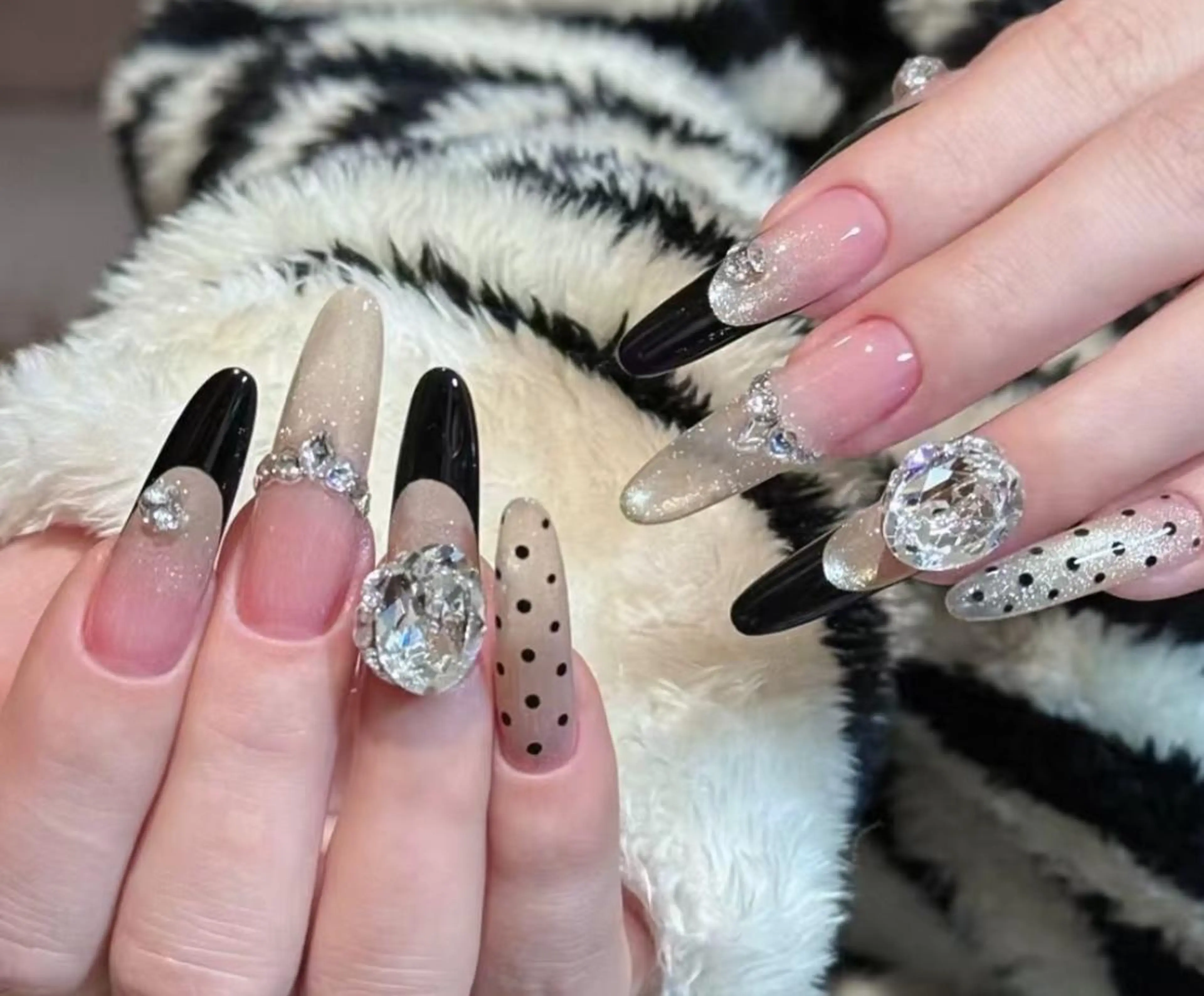 ネイル ハンドネイル 🎀 NaNa_nailのネイルデザイン