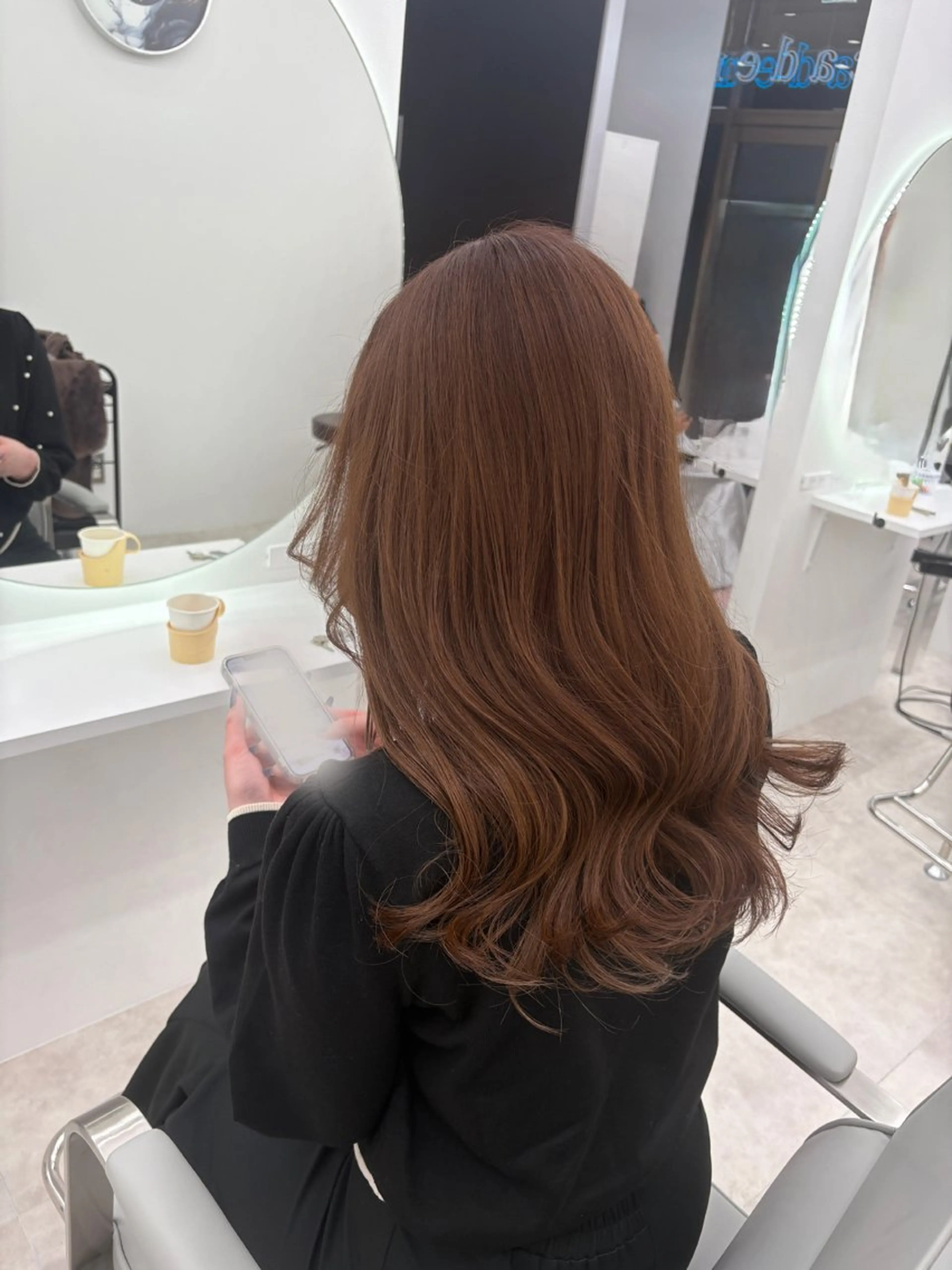 カラー 伊藤 麻琴のヘアスタイル