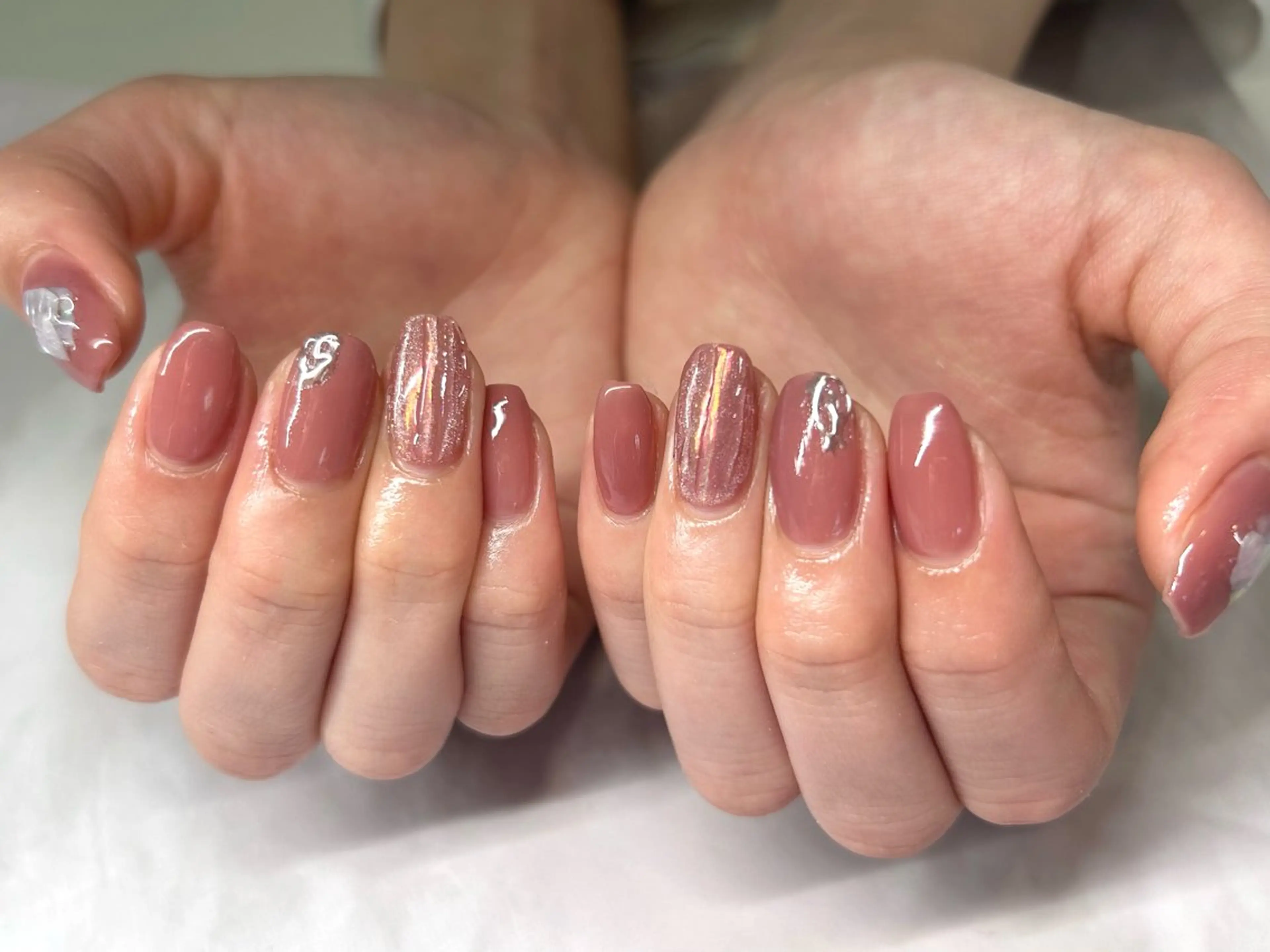 ネイル HENECY💞 SHIERIのネイルデザイン