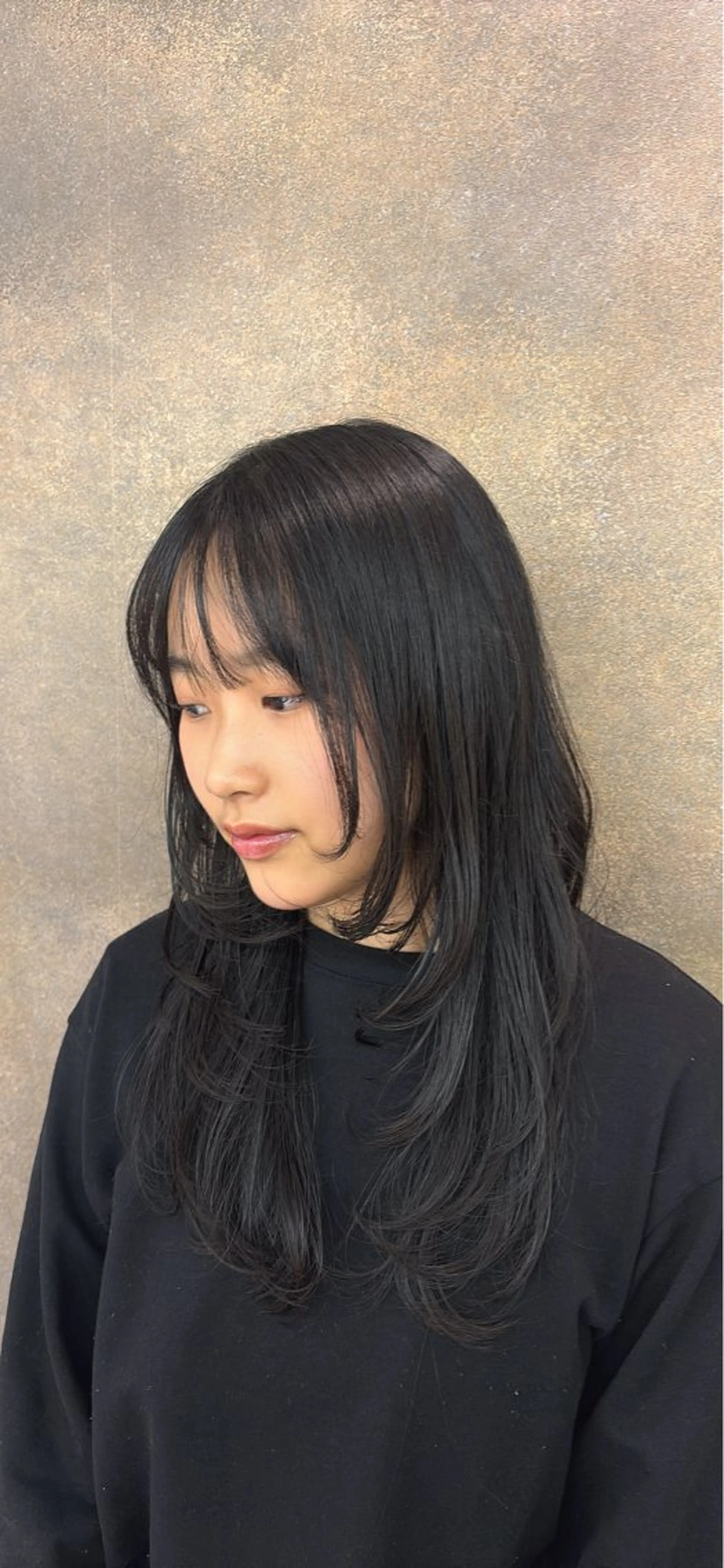 ロング 岩本 遥加のヘアスタイル