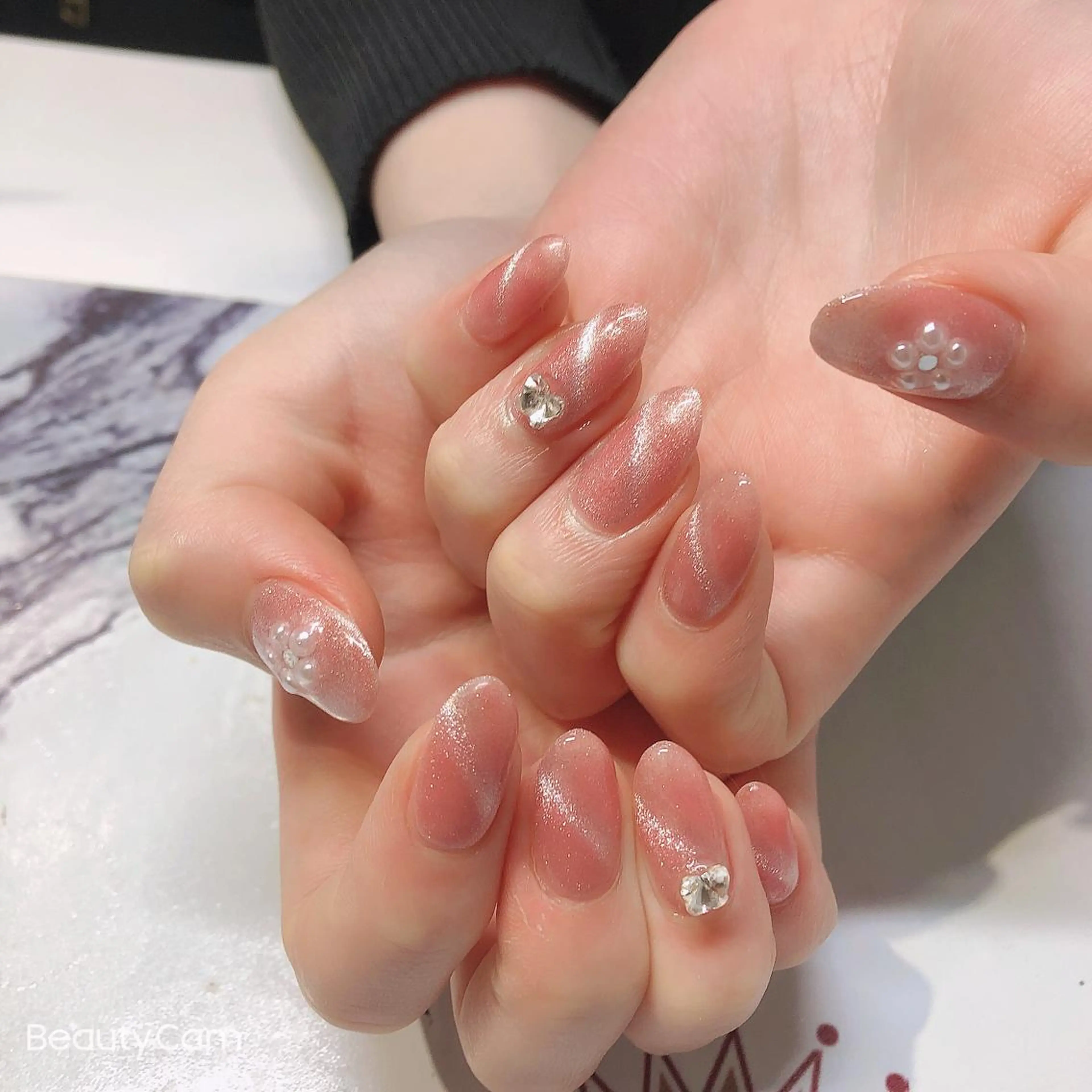 ネイル ハンドネイル ガレンドウ 白澤 愛子のネイルデザイン