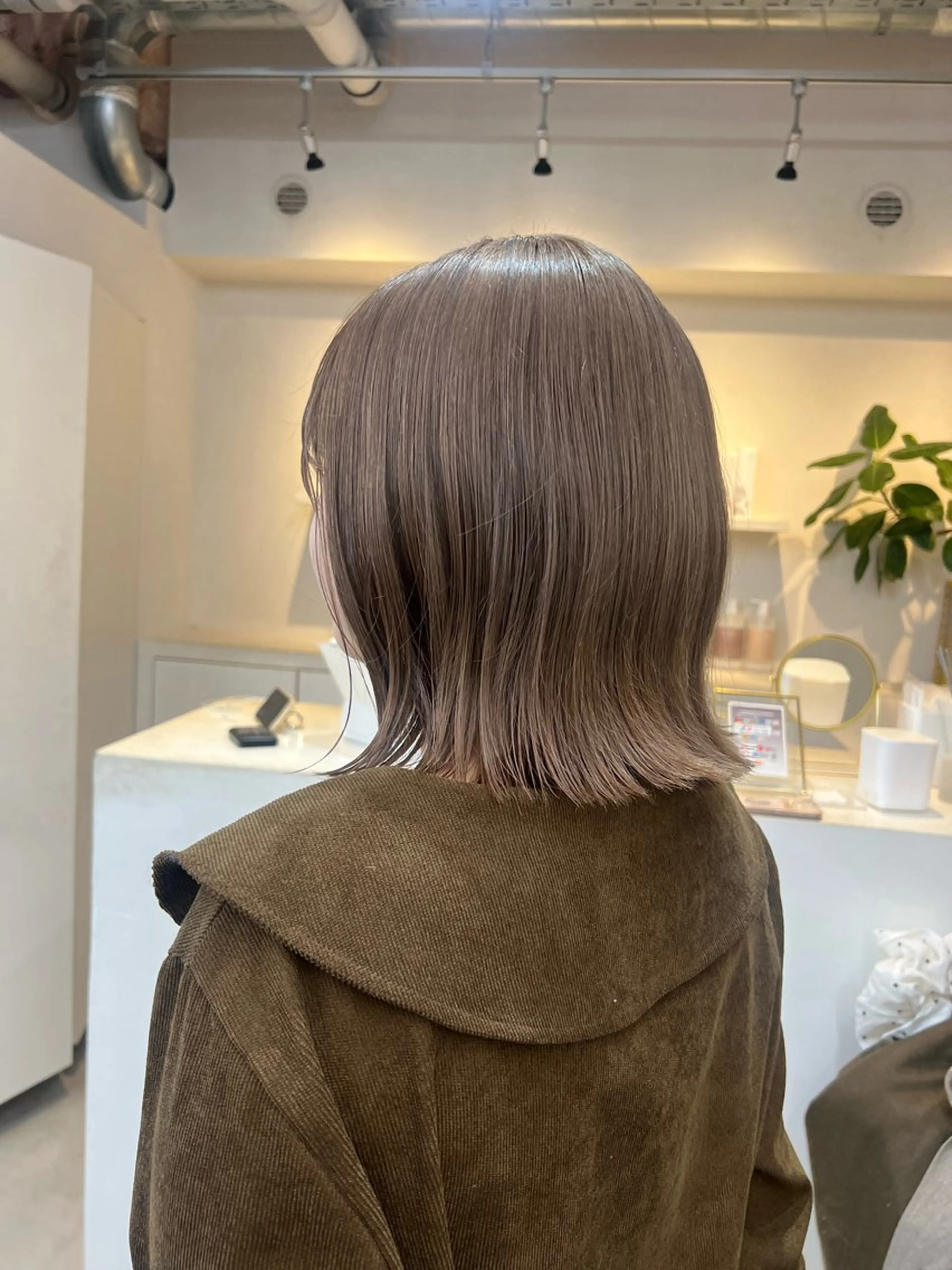 ミディアム カット ヘアカラー トリートメント 表参道/kozue/ 艶髪/髪質改善のヘアスタイル