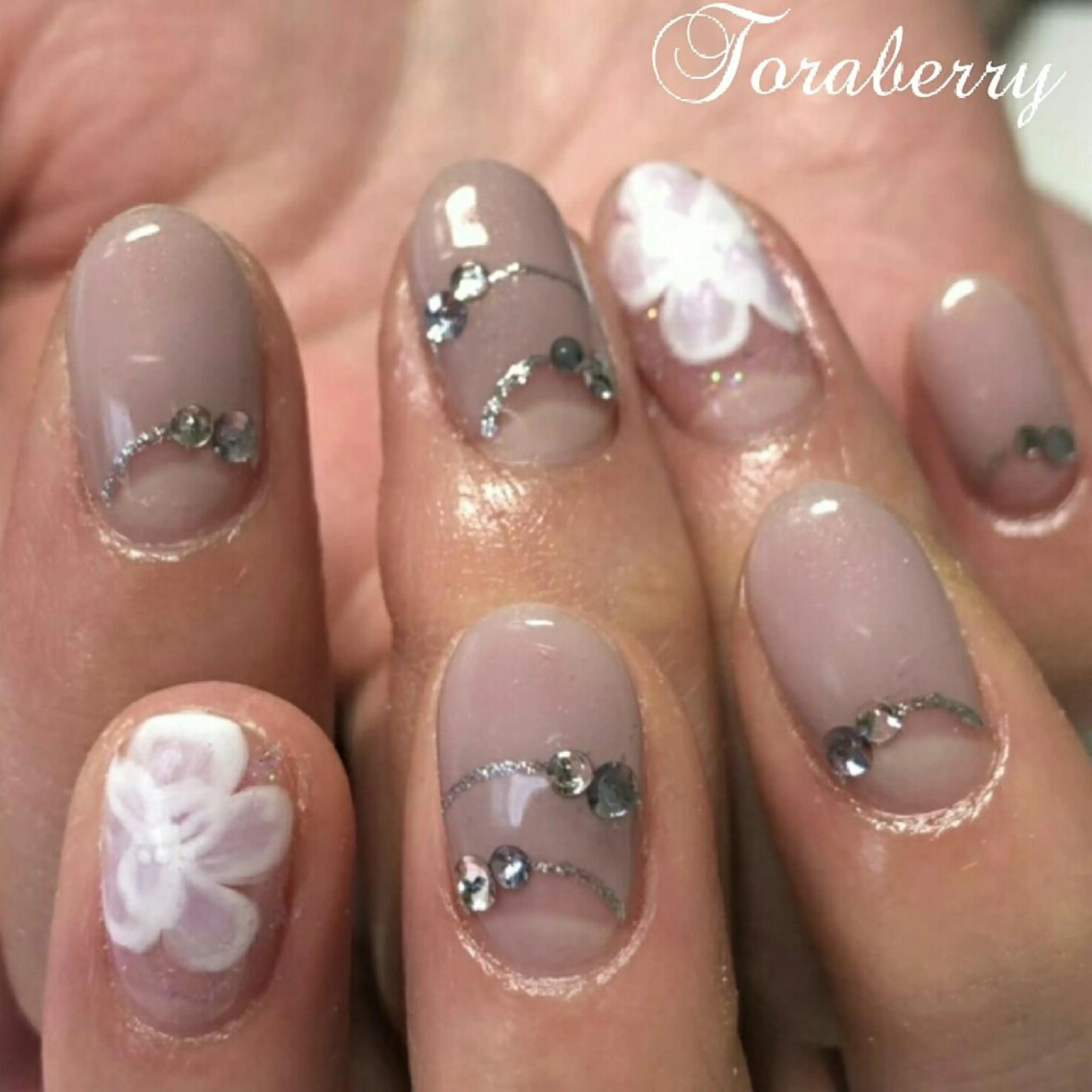 ネイル ハンドネイル ネイリスト なつみのネイルデザイン