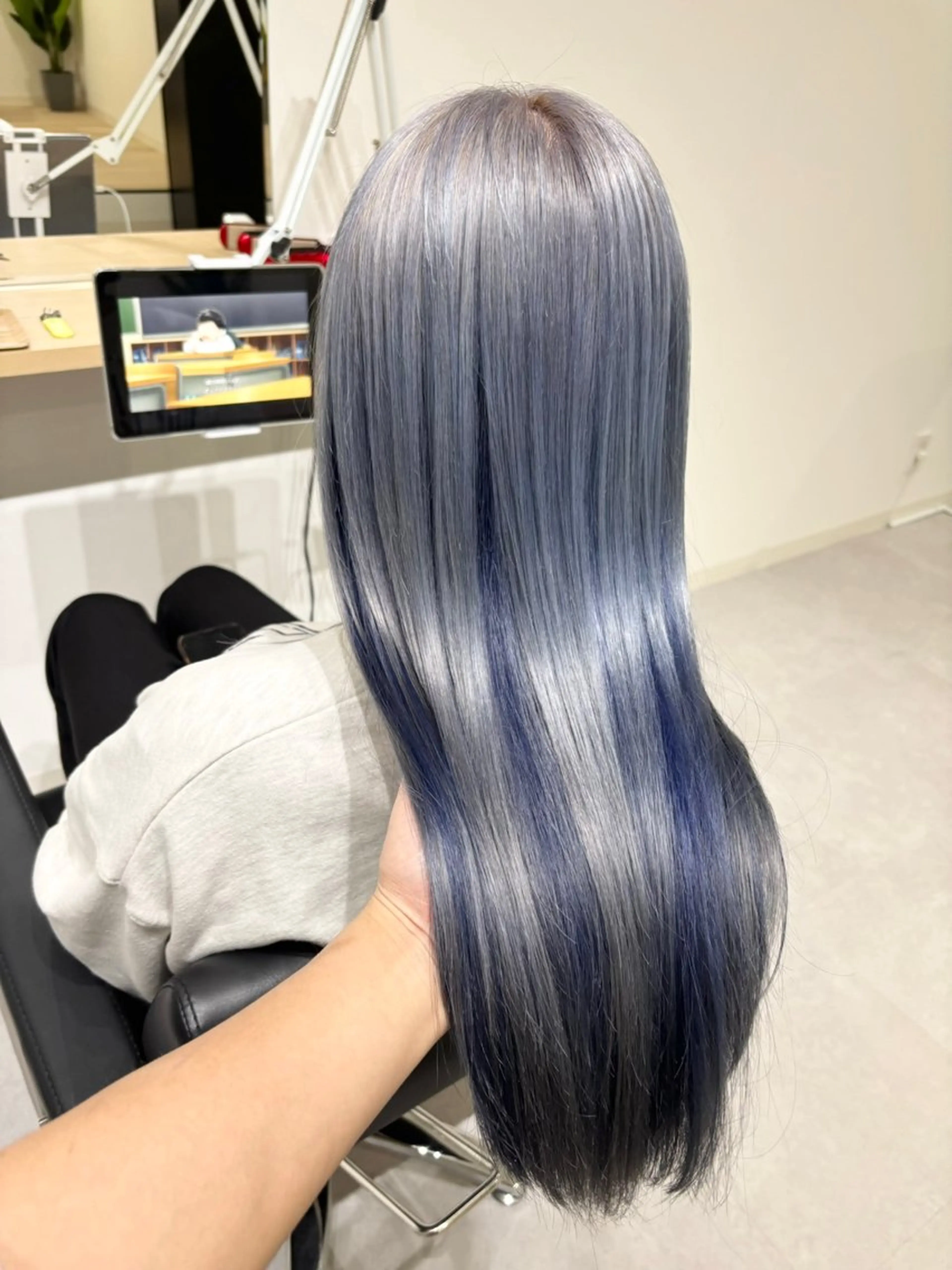 ロング ケアブリーチ 黒瀬有汰のヘアスタイル