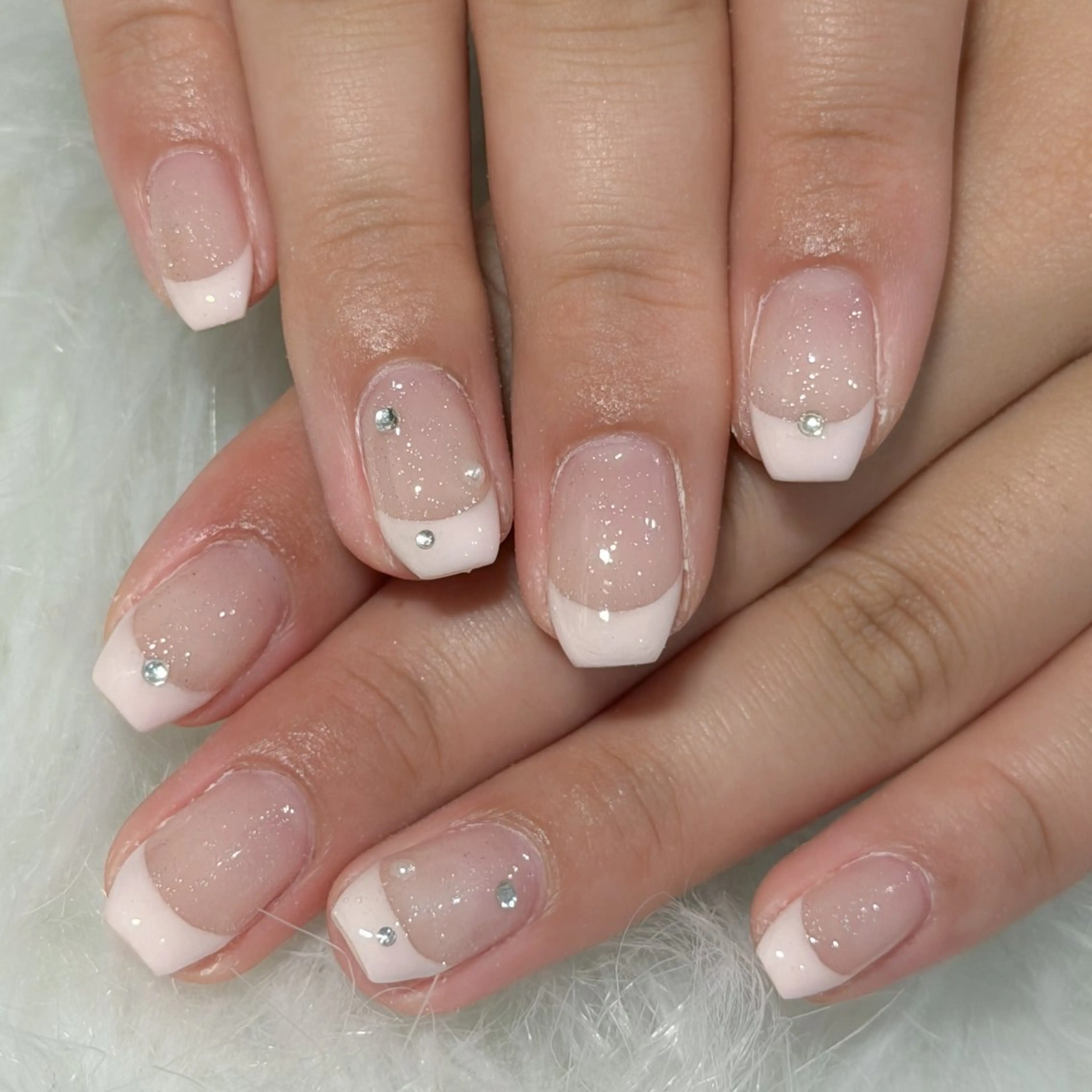 ネイル ハンドネイル フットネイル LAVISH nanamiのネイルデザイン