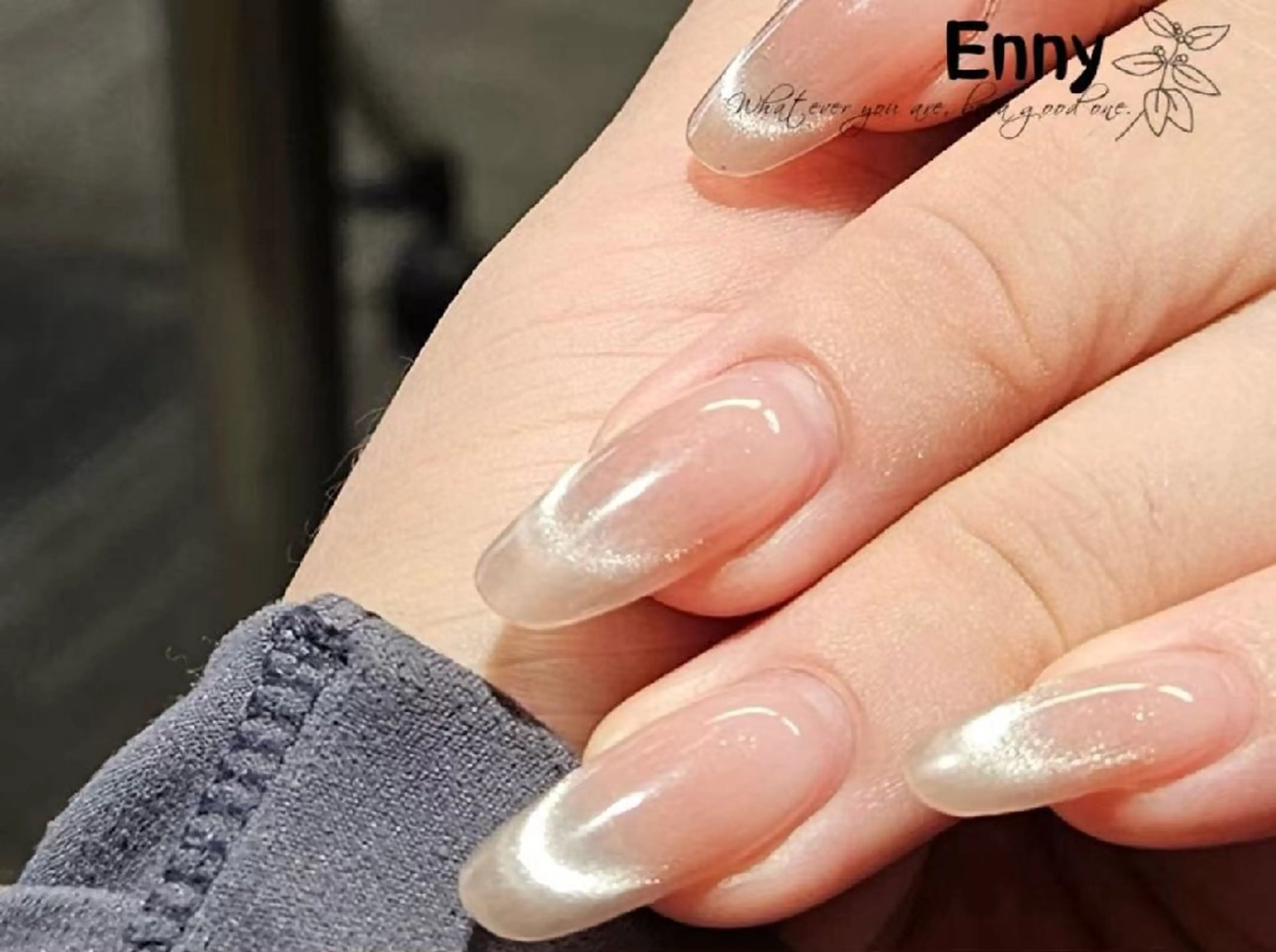 【2級持ち研修ネイリスト】マグネットフレンチの写真