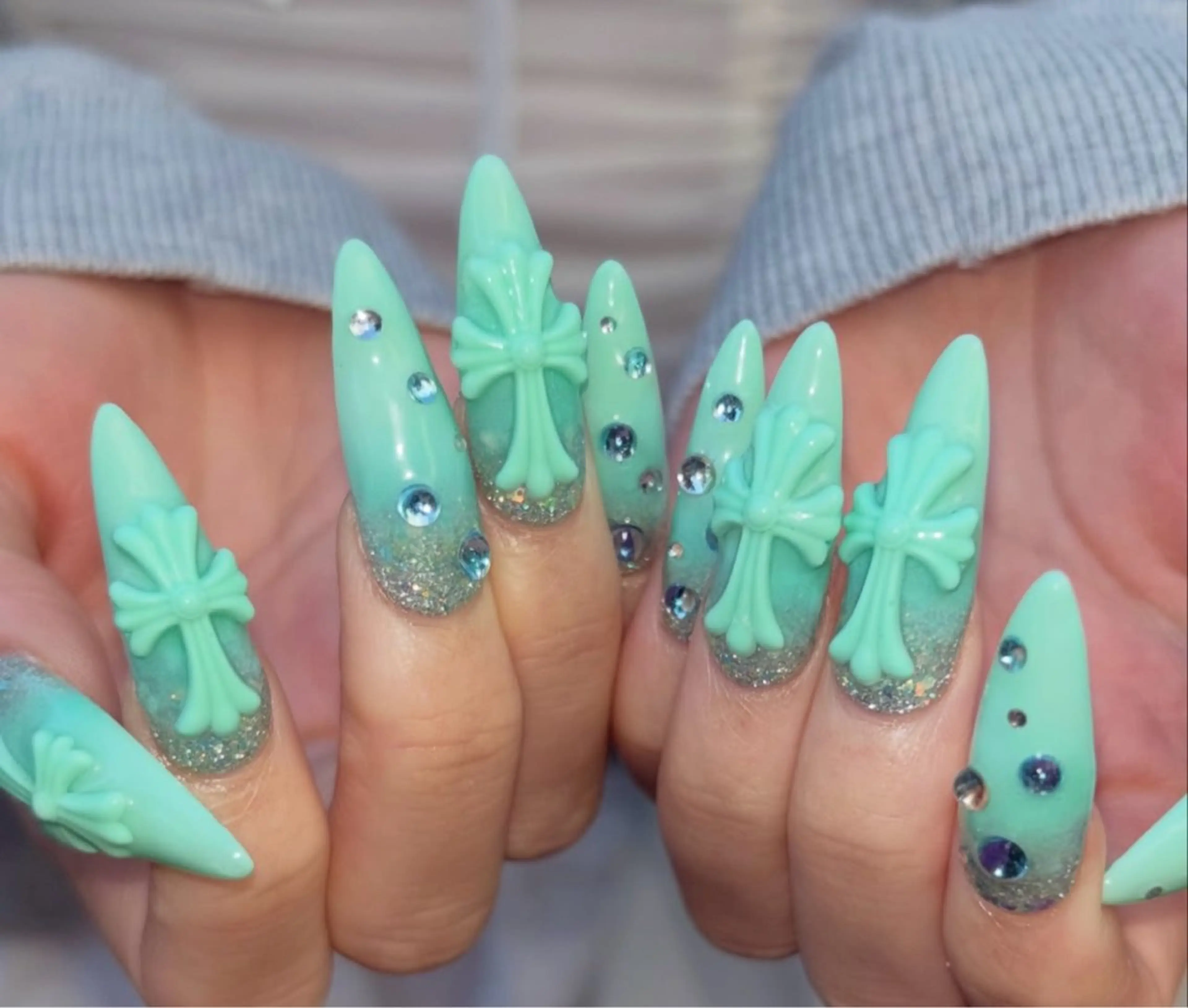 ネイル ハンドネイル NiJi Nailsのネイルデザイン
