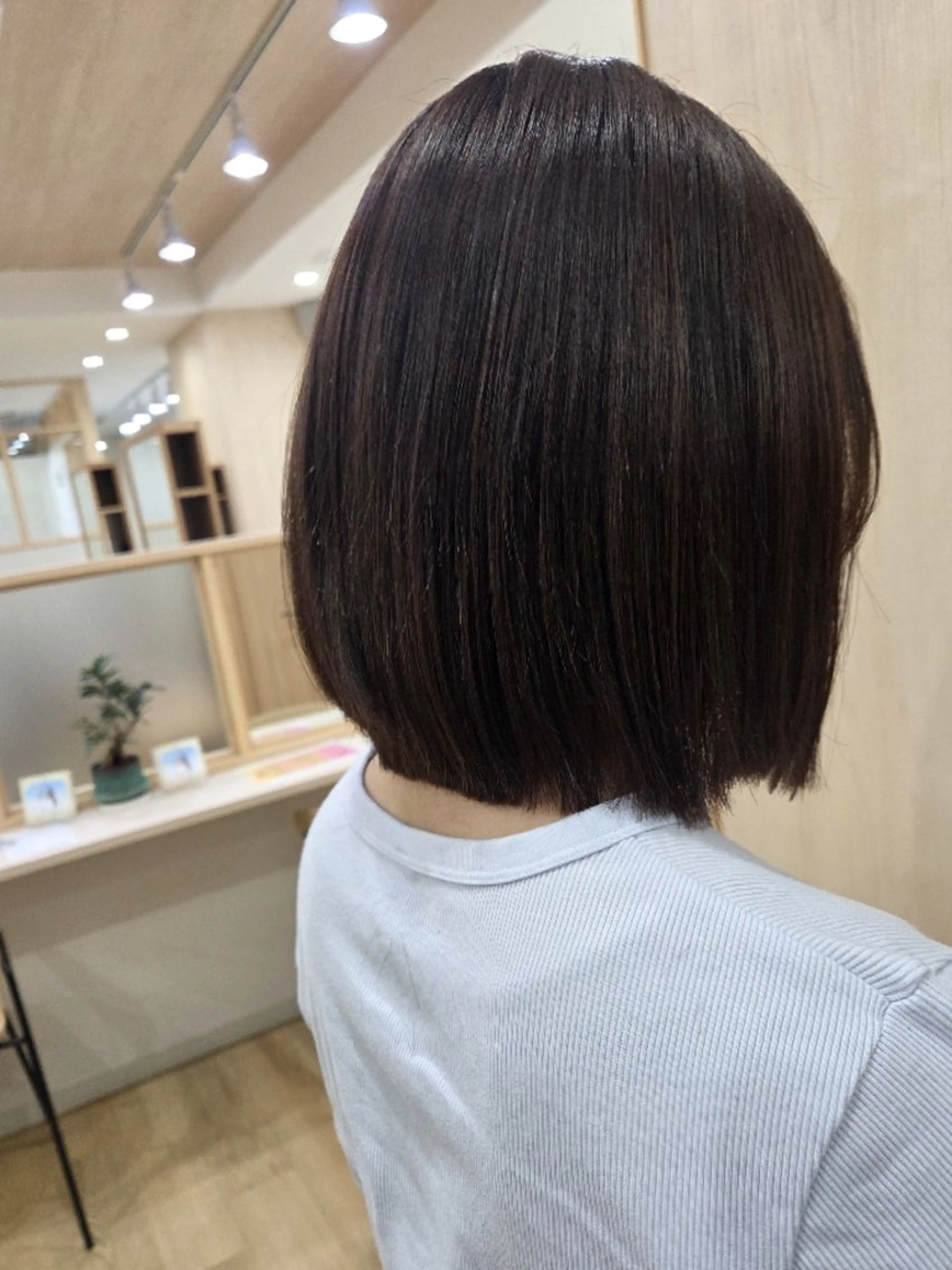ミディアム 新木 美優のヘアスタイル