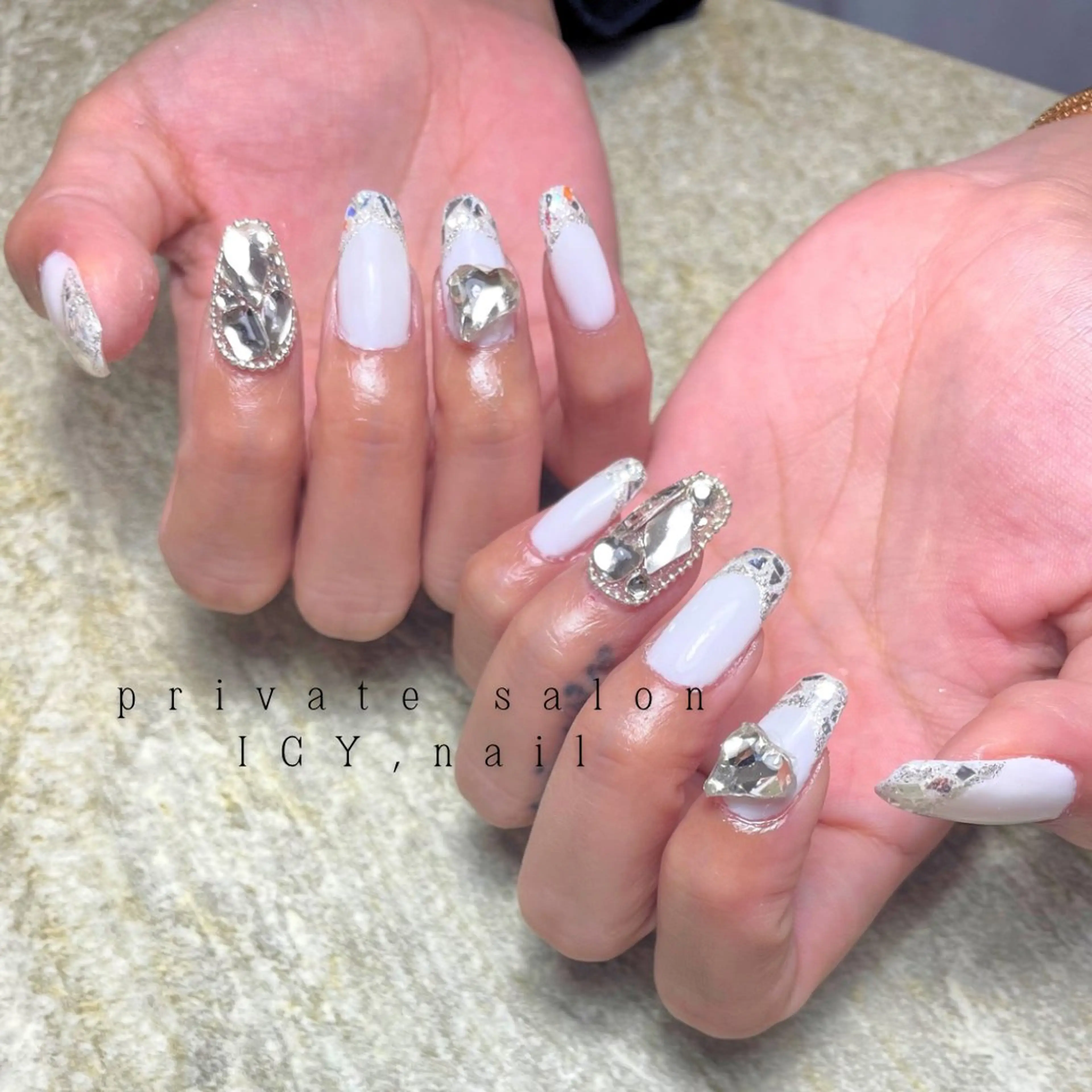 ネイル ハンドネイル ICY,nail REINAのネイルデザイン