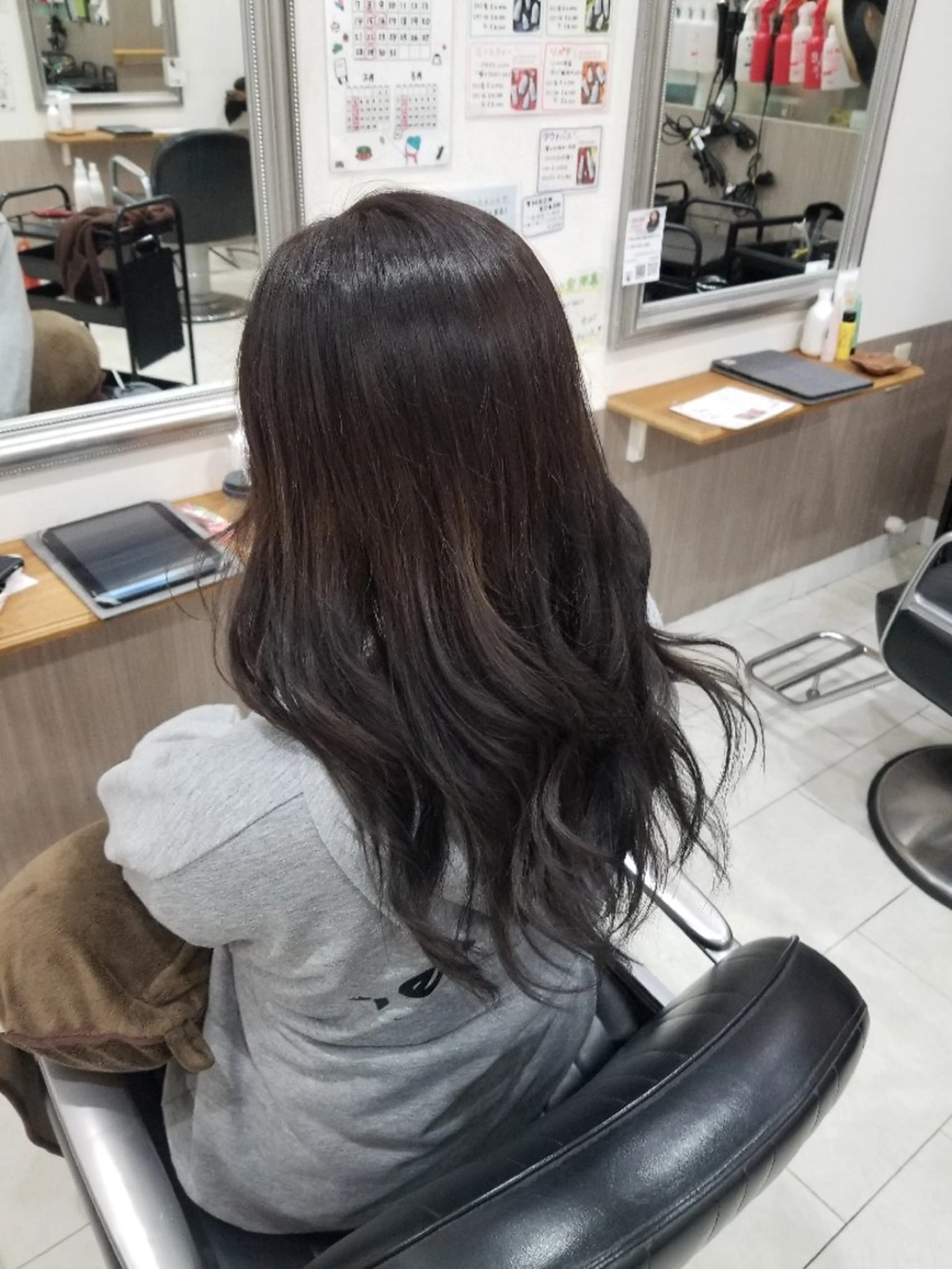 カラー 暖色🍎透明感カラー 🩵小林かりんのヘアスタイル