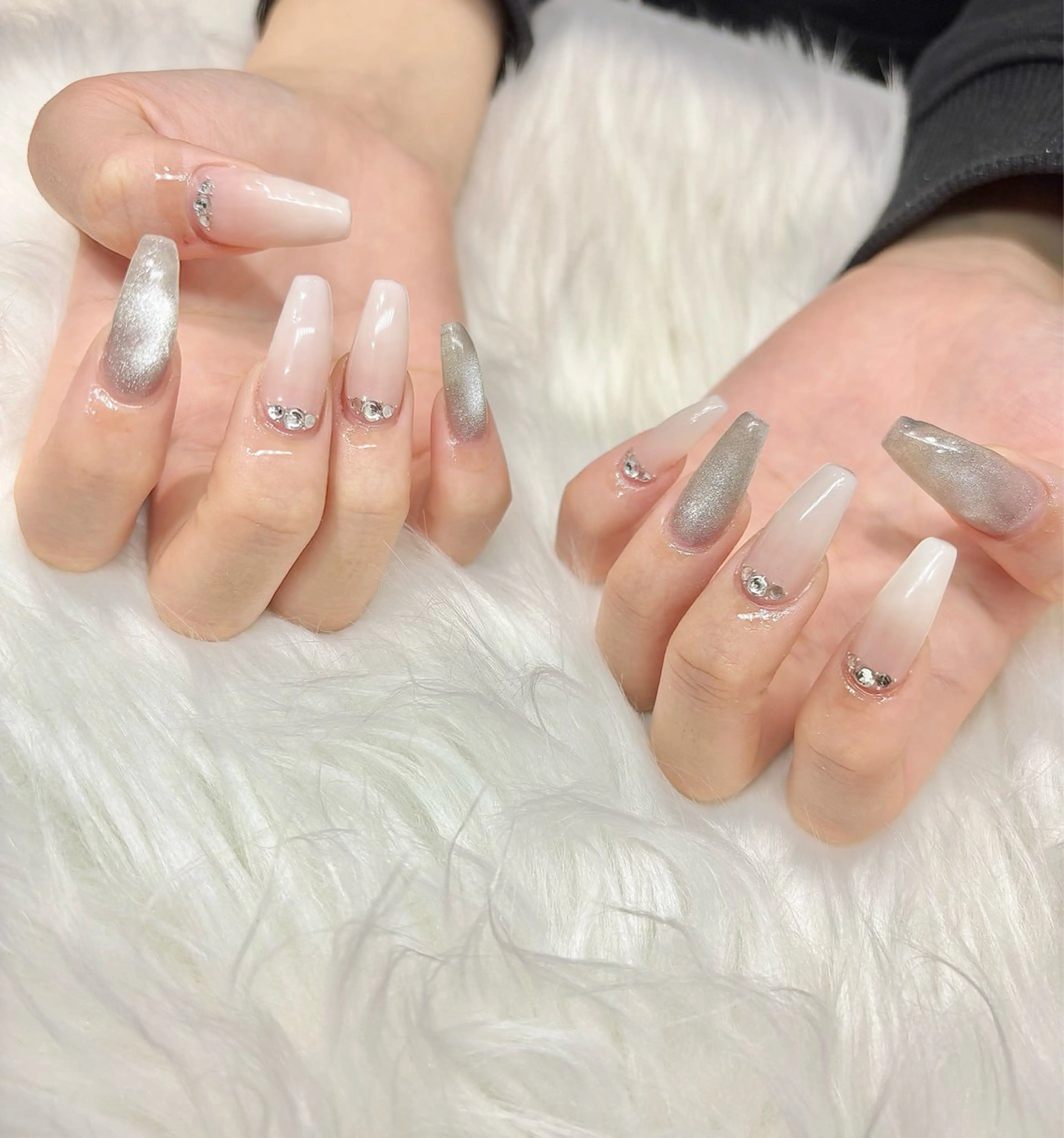 ネイル アートネイル フレンチネイル キラキラネイル 韓国ネイル マグネットネイル VOXJAPAN CHIYURIのネイルデザイン