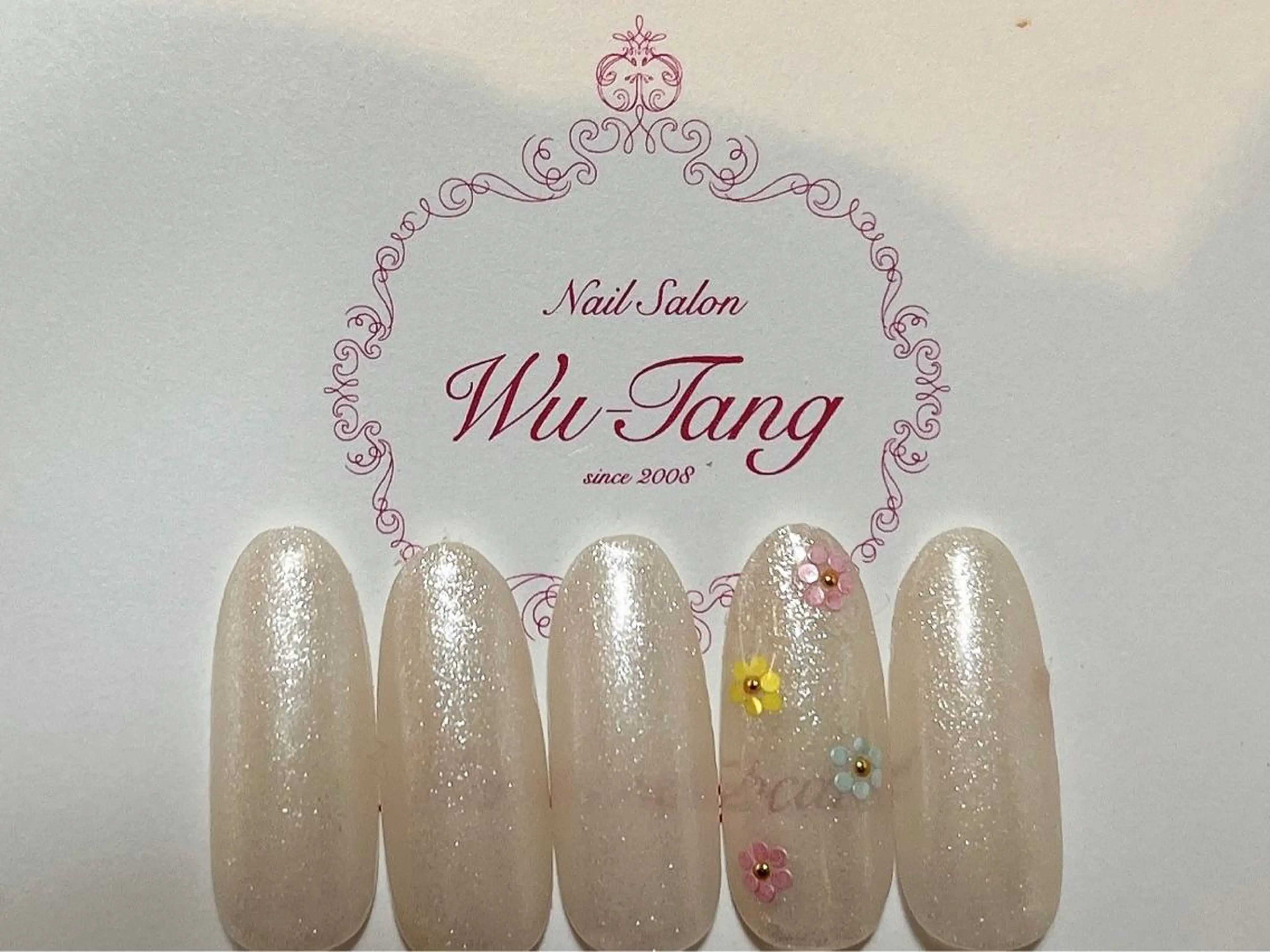 ネイル アートネイル シンプルネイル 堤 花のネイルデザイン