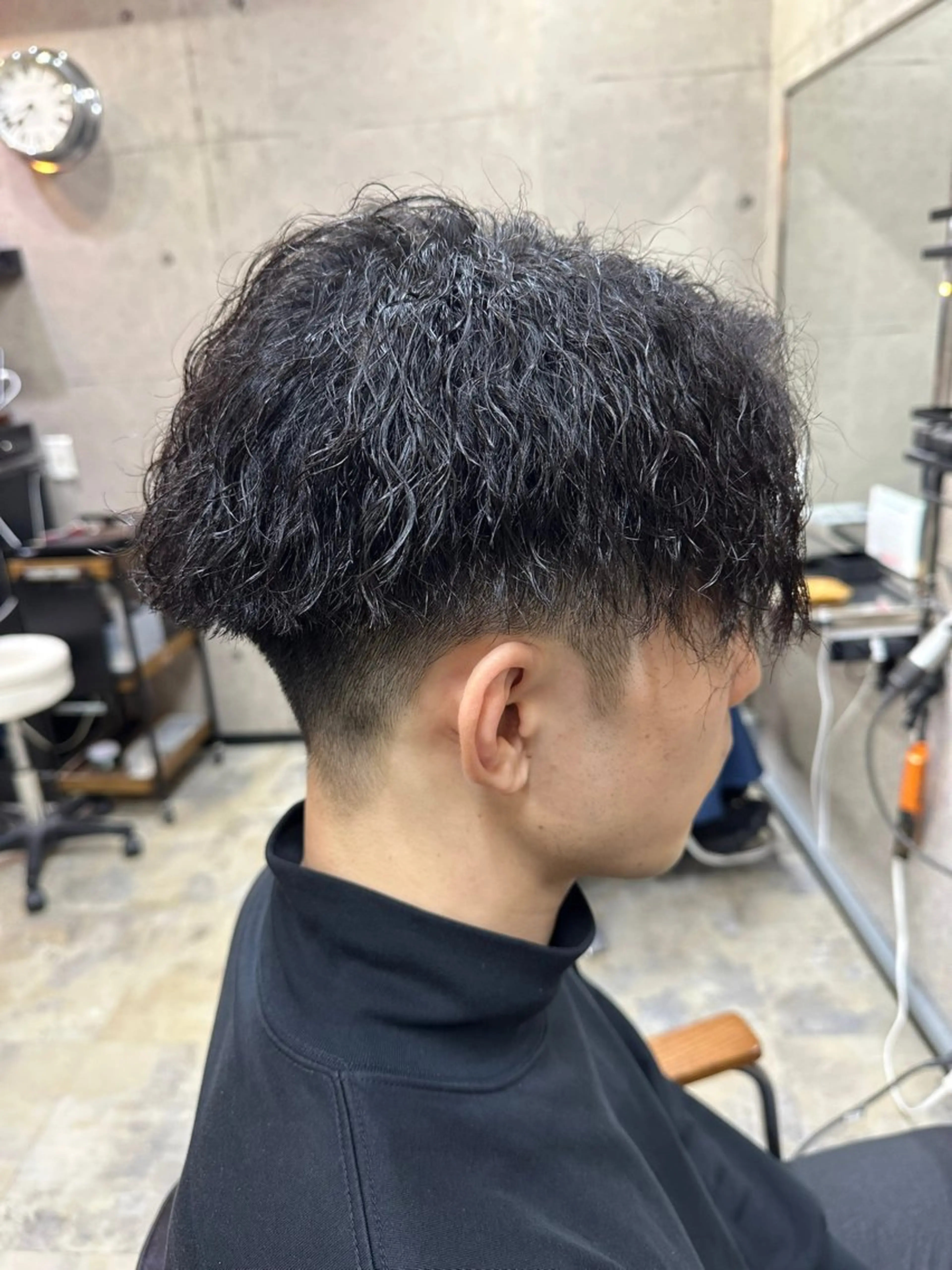 パーマ メンズ メンズパーマ ツイストスパイラルパーマ スパイラルパーマ パーマ 💎メンズパーマ特化 🥇メンズのプロのヘアスタイル